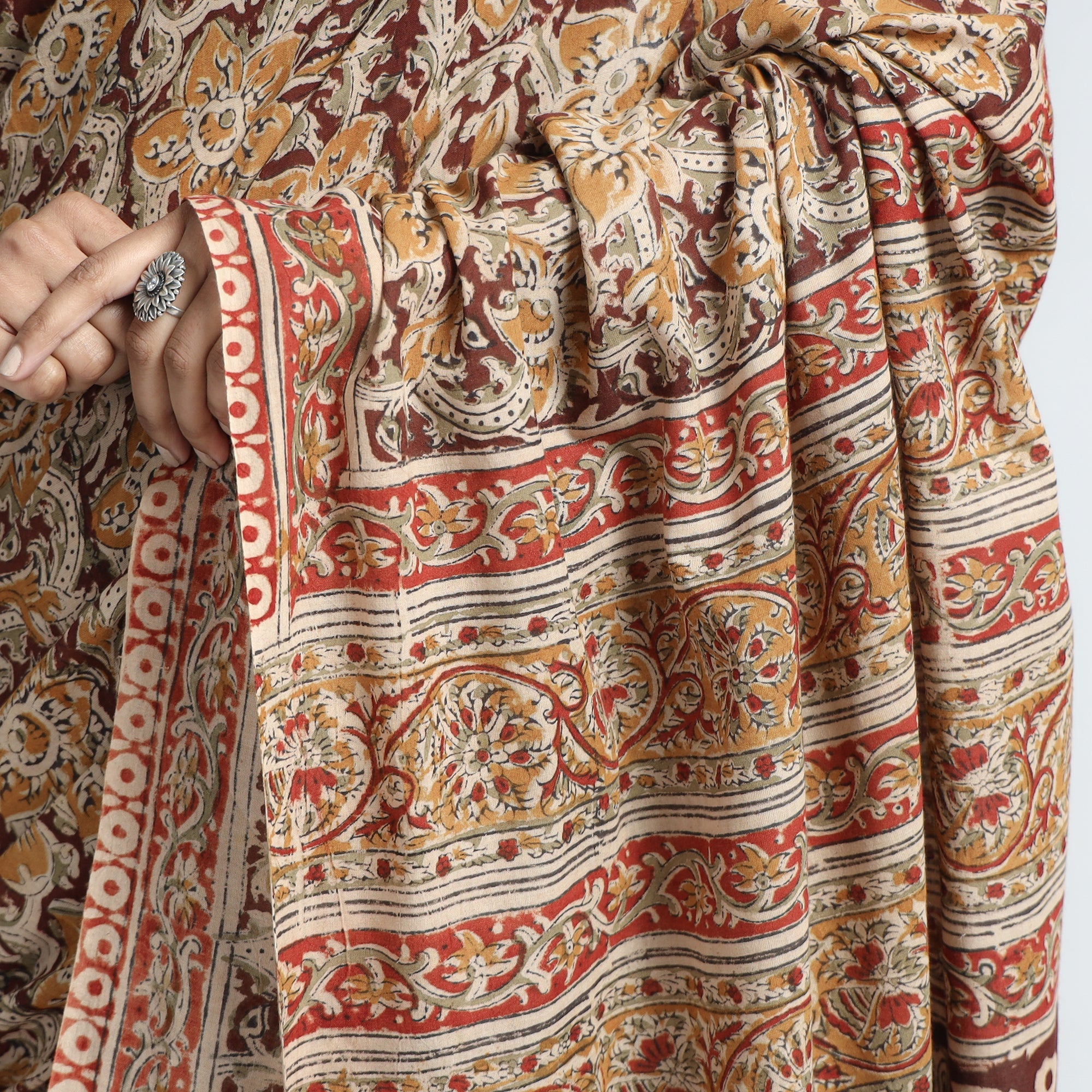 VENKATA BHANU KALAMKARI PEDANA Brown - Pedana Block Print Cotton Kalamkari Saree - view 4