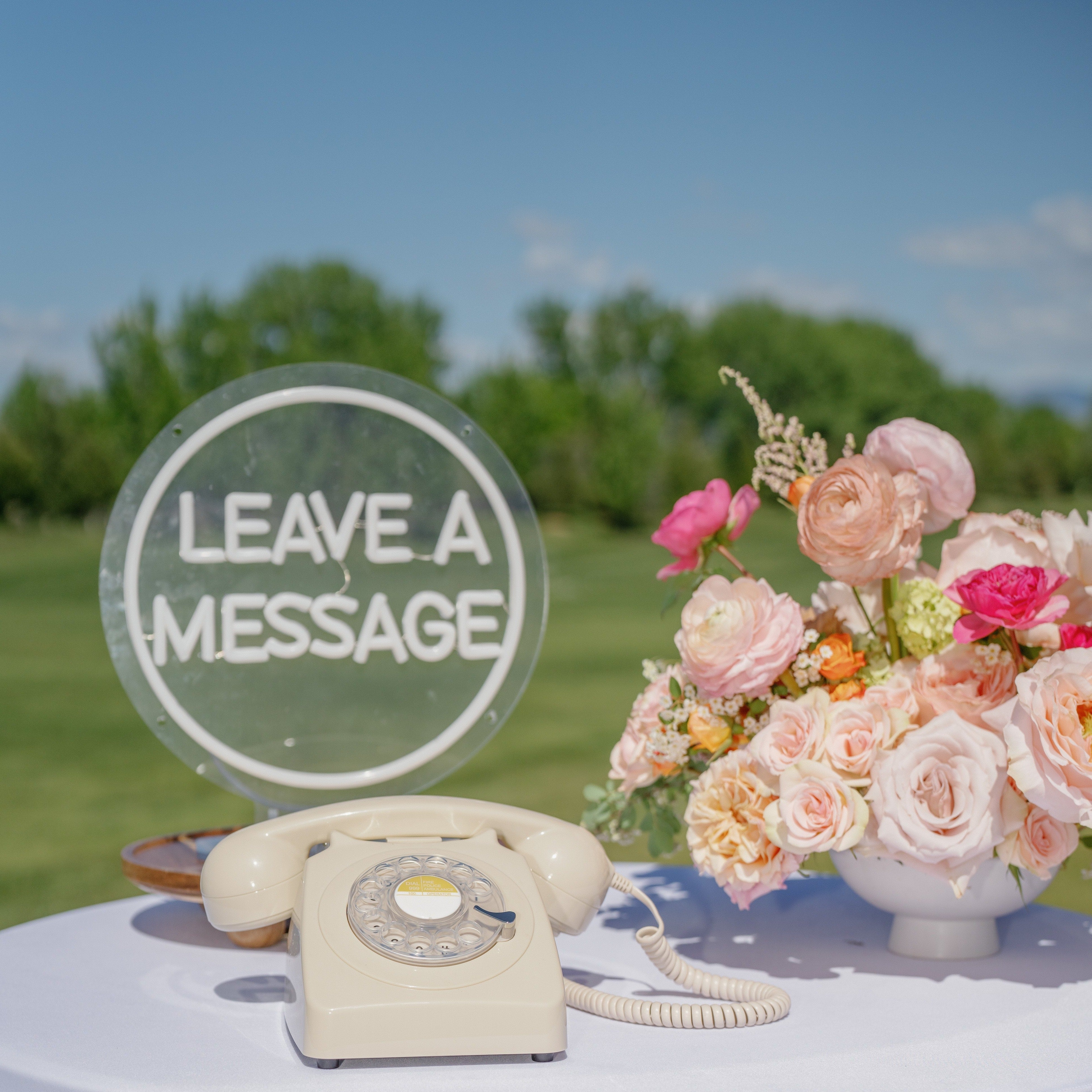 fiftyflowers.com Trendy Pinks and Neutrals Country Club Styled Shoot - view 7