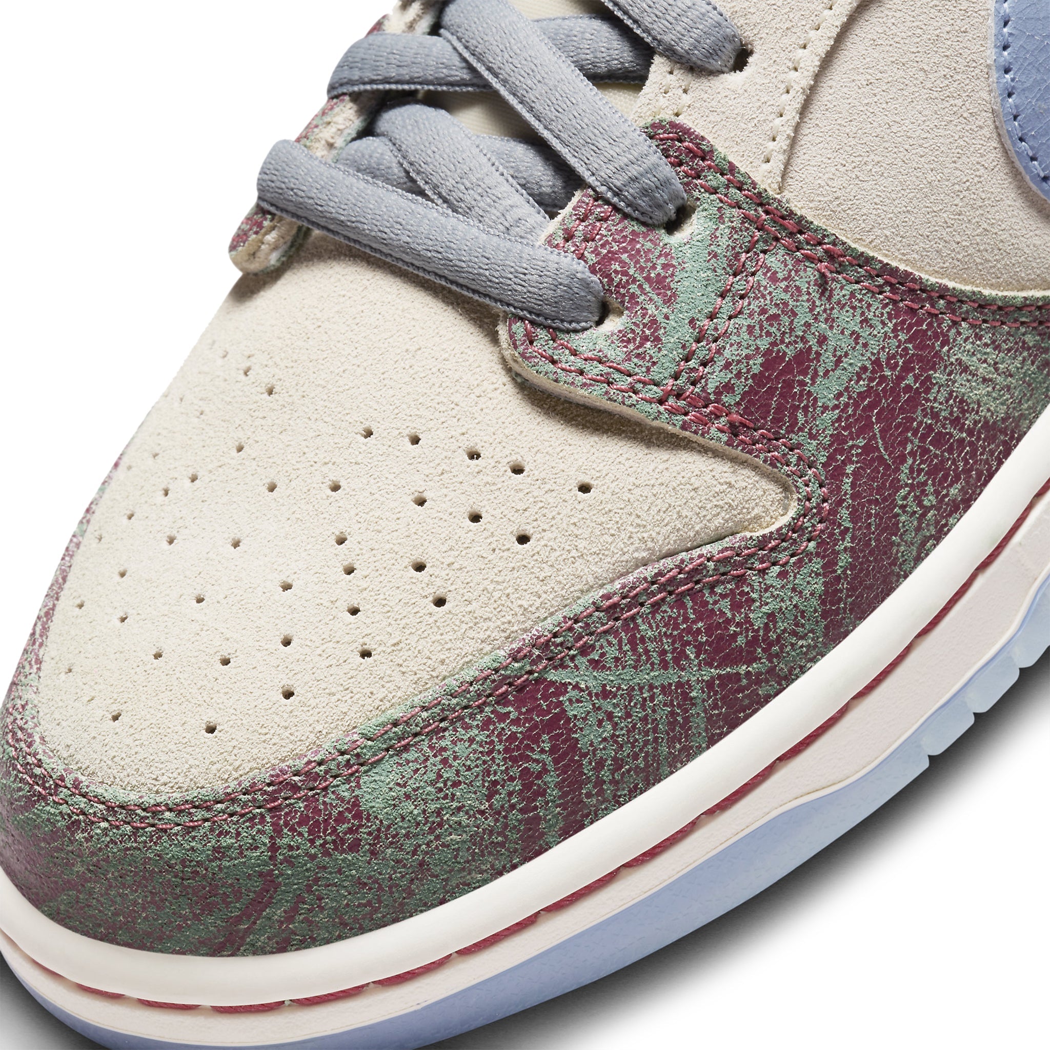 Crenshaw Skate Club x Nike SB Dunk Low – Beige - view 6