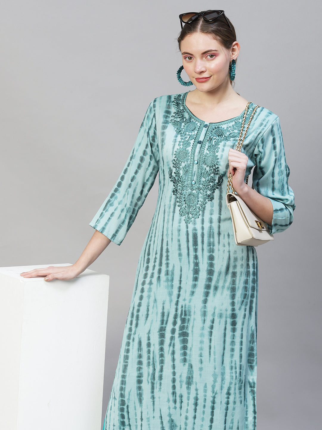 Fashor Tie-Dye Printed & Floral Embroidered Straight Fit Kurta - Light Sea Green