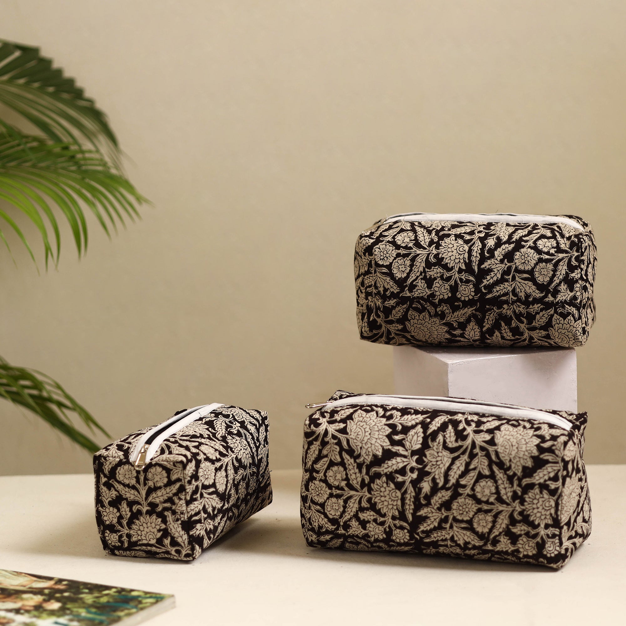 NOORI BAZAR Black - Handmade Cotton Toiletry Bags (Set of 3) 29