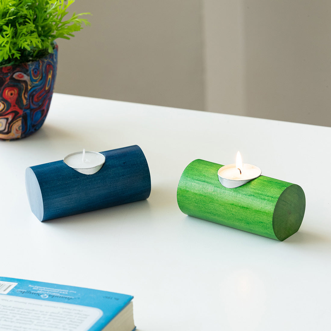 EXCLUSIVELANE 'Jugnu Drum' Wooden Tea Light Holder (Set of 2)