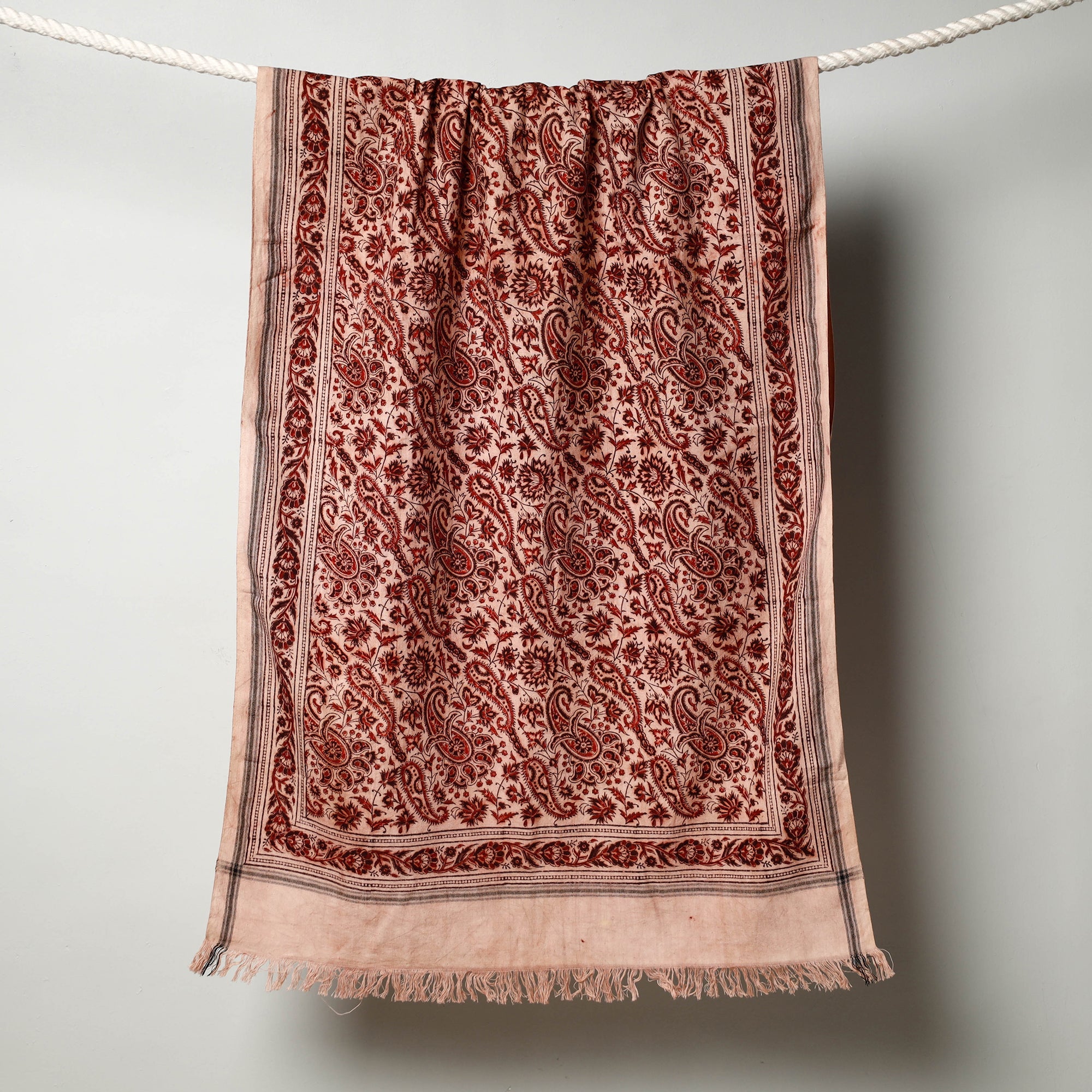 PITCHUKA SRINIVAS KALAMKARI PEDANA Beige - Pedana Kalamkari Block Printed Handloom Cotton Towel - view 2
