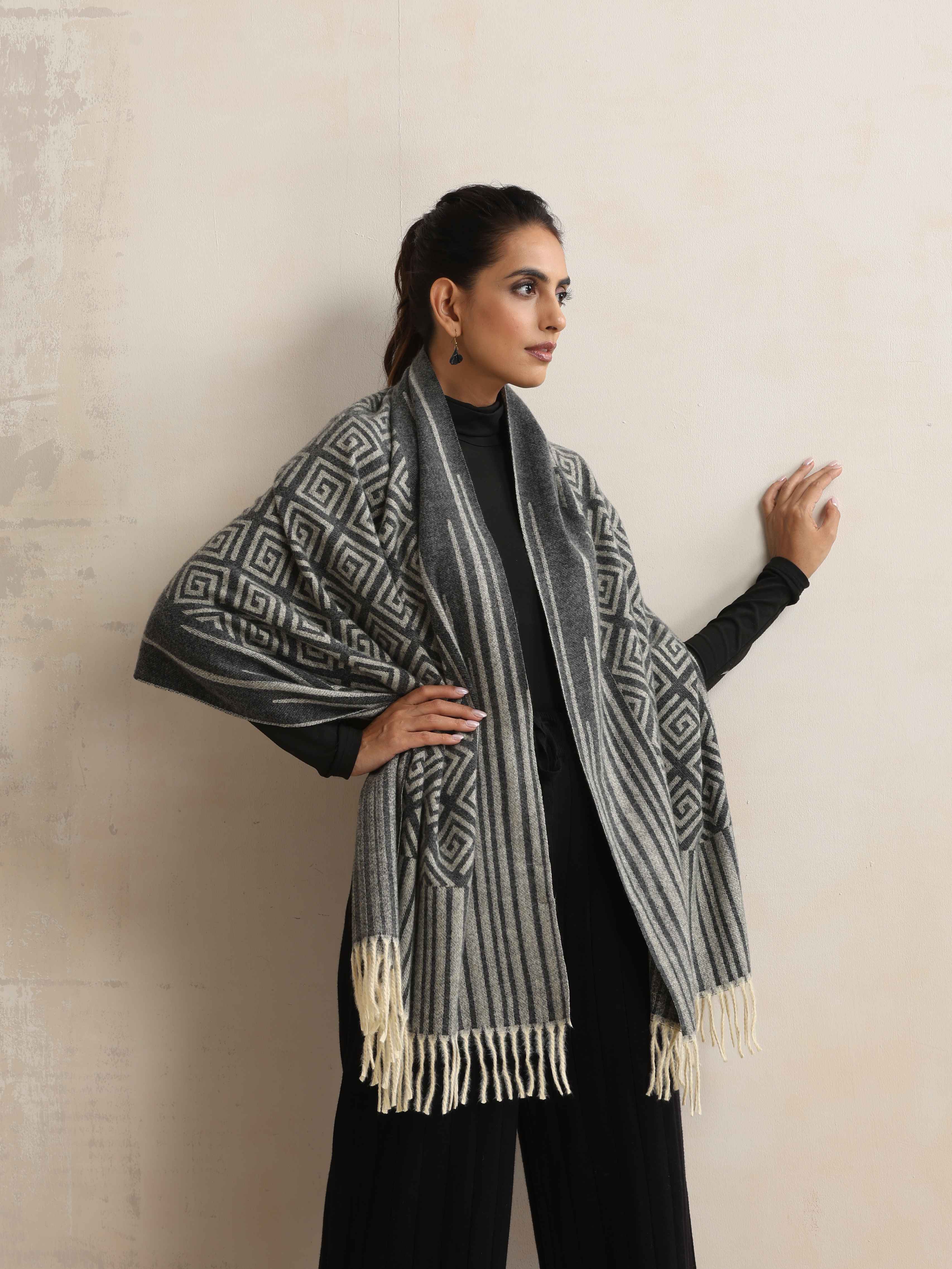 trueBrowns Charcoal Geometric Woollen Stole - view 2