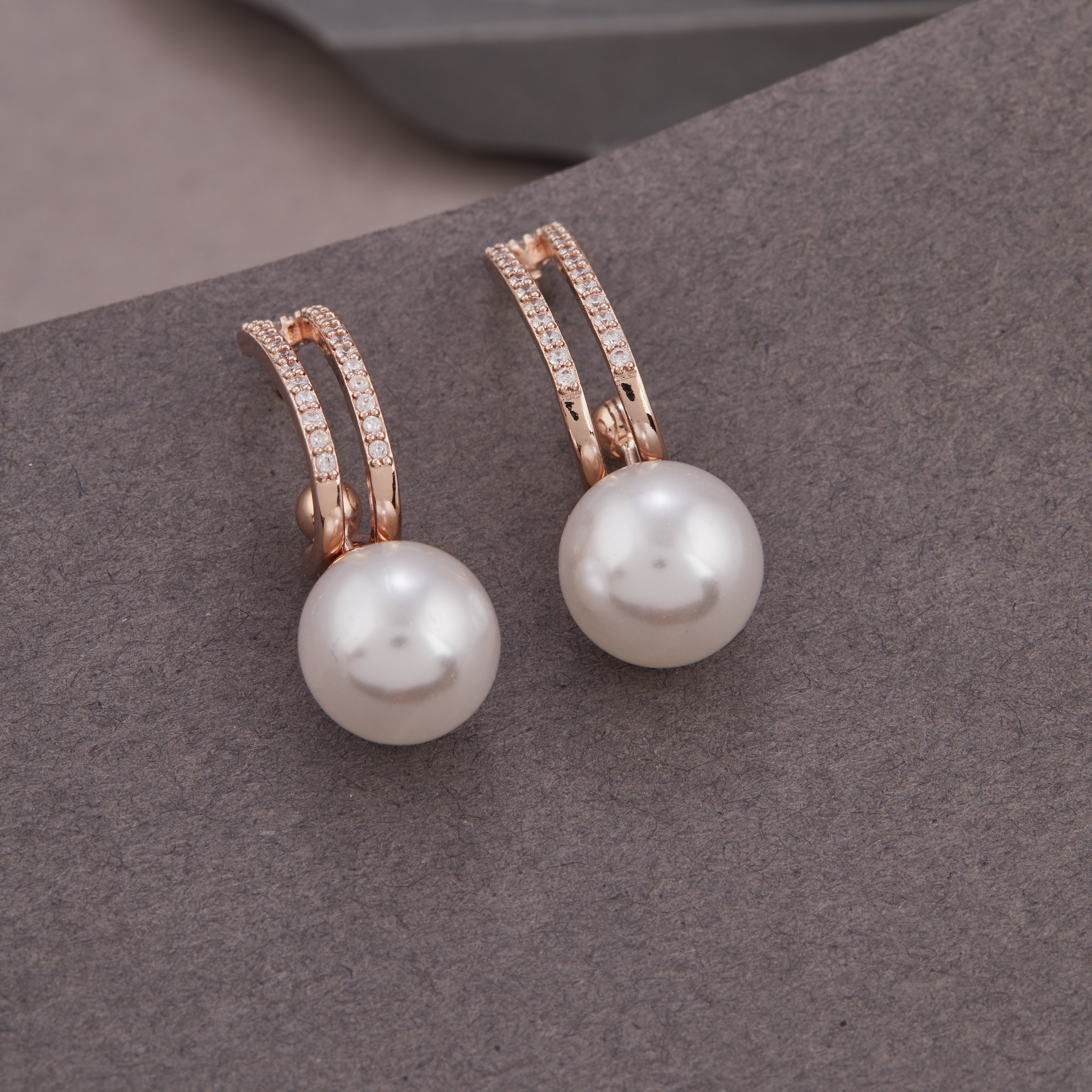 Branta 1 Pair of Pearl Earrings For Women To Wear 5 Ways - view 2