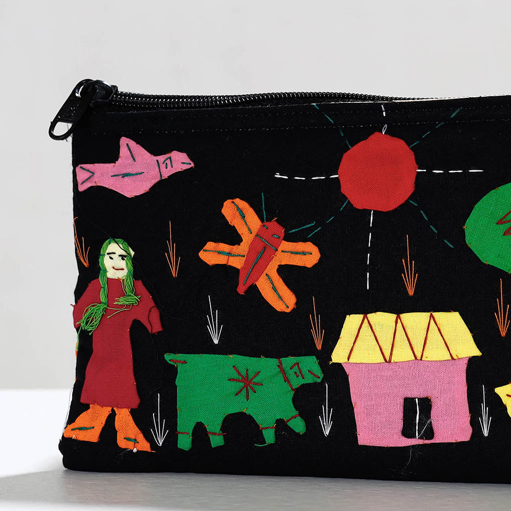 ASHOKA ASSEMBLE - CELEBRATING CRAFTS OF ODISHA Black - Pipli Applique Work Cotton Cosmetic Pouch - view 2