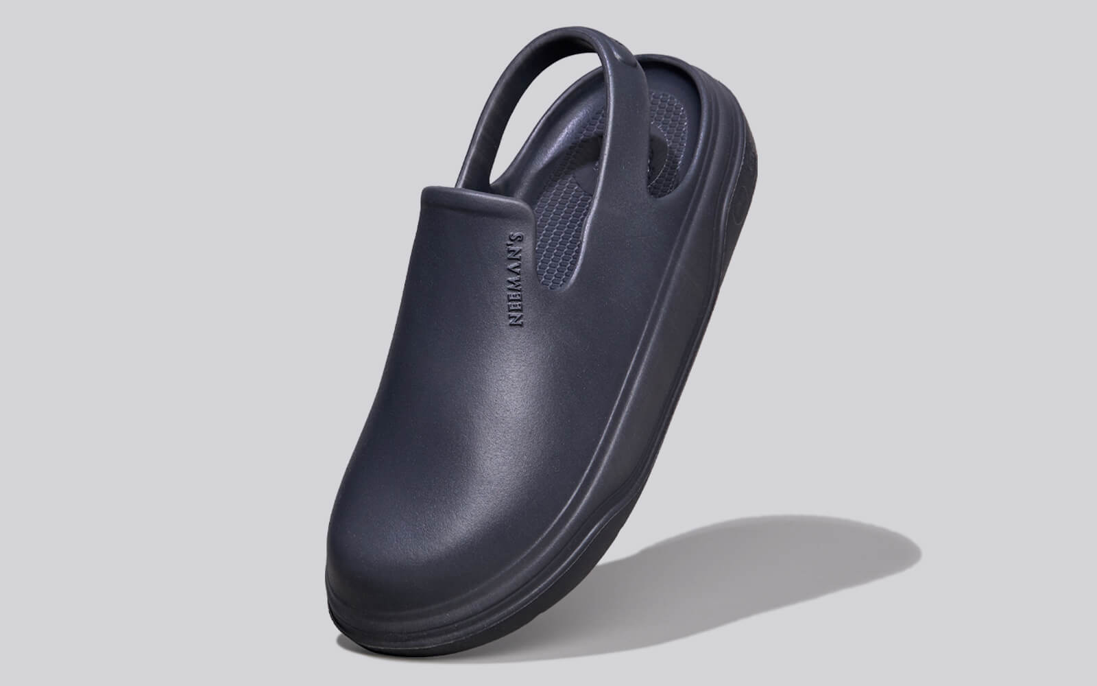 Neeman's Cushers Clogs For Men : Dark Grey - view 2