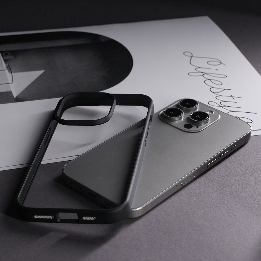 technoidtech iPhone 15 Pro Max Crystal Clear Case with Silicone Frame Case - view 3