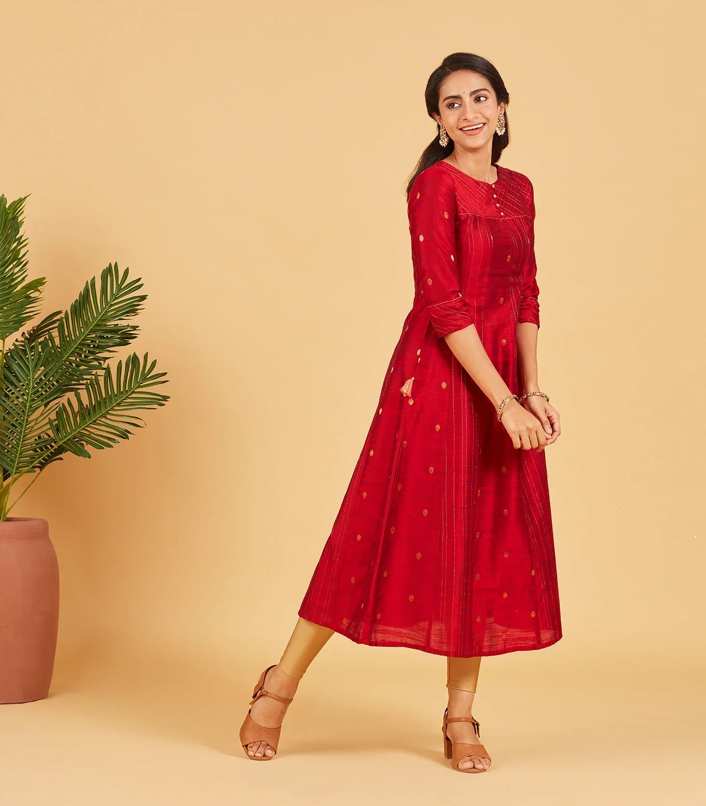 RmKV Deep Red And Gold Zari Work Kurta - view 5