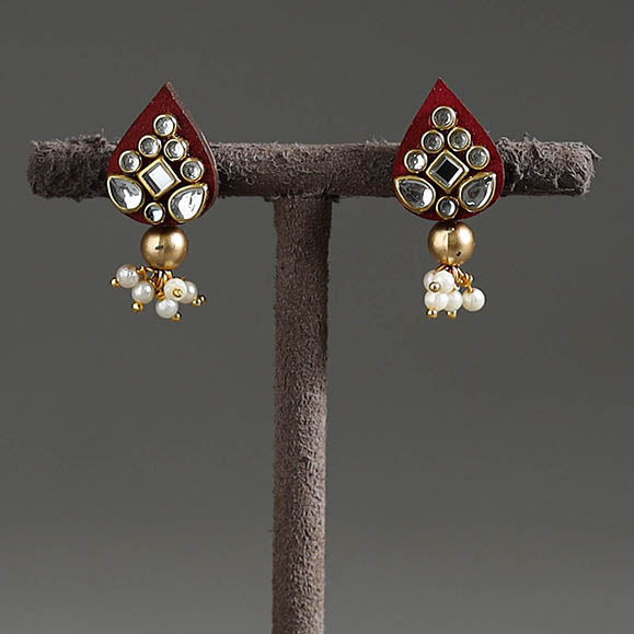 DIVINE GUIDANCE CREATIONS Handmade Kundan & Beadwork Earrings 24 - view 2