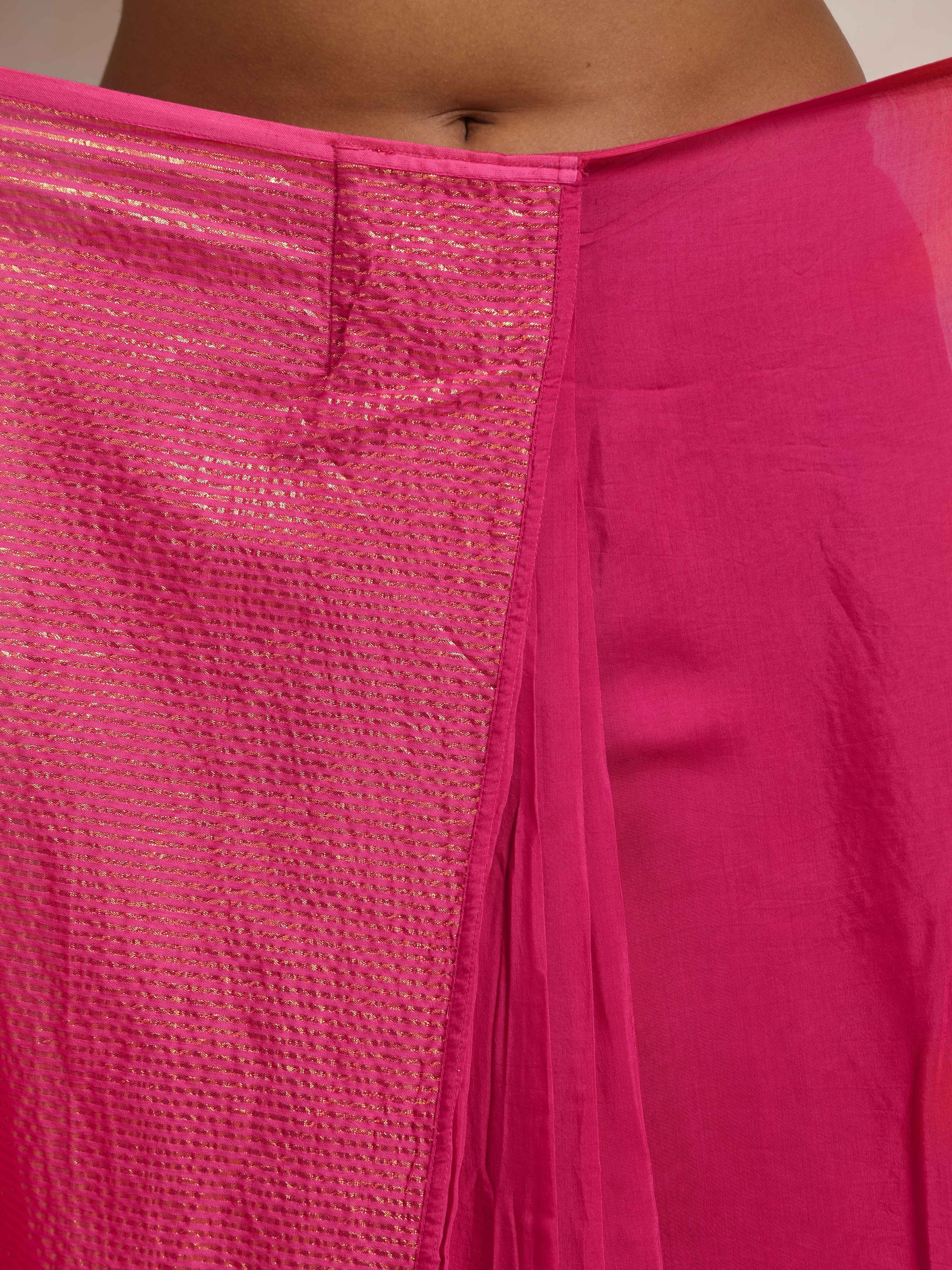 trueBrowns Pink Gold Metallic Ready To Wear Saree - view 11