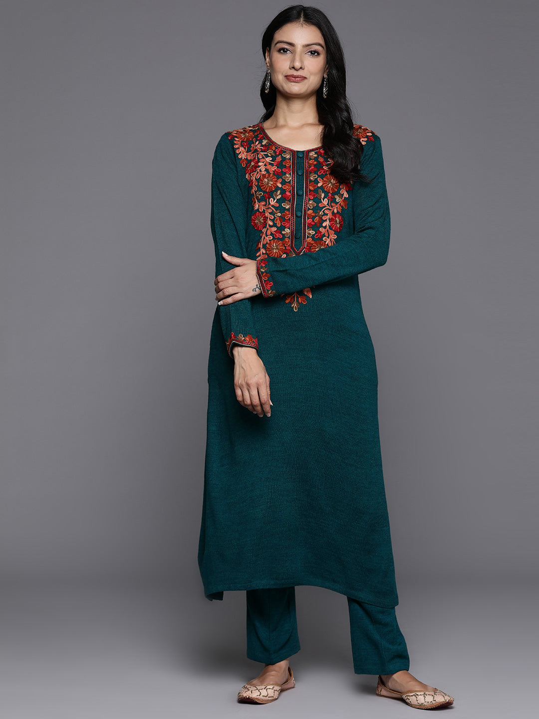 Libas Green Yoke Design Wool Straight Kurta Set - view 2