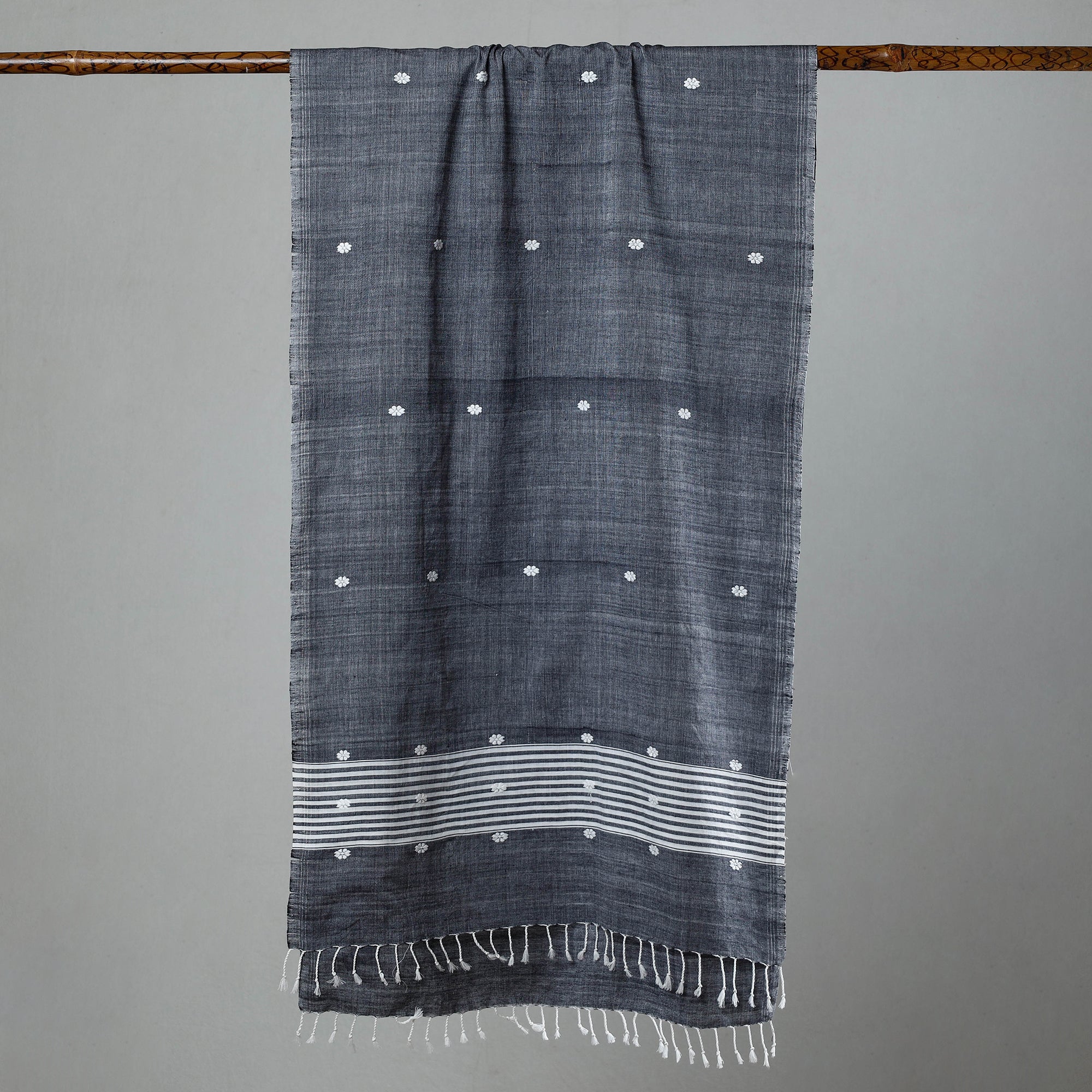 ANTARAN - CRAFTS OF INDIA Black - Assam Weave Handloom Cotton Thread Motifs Stole with Tassels - view 2