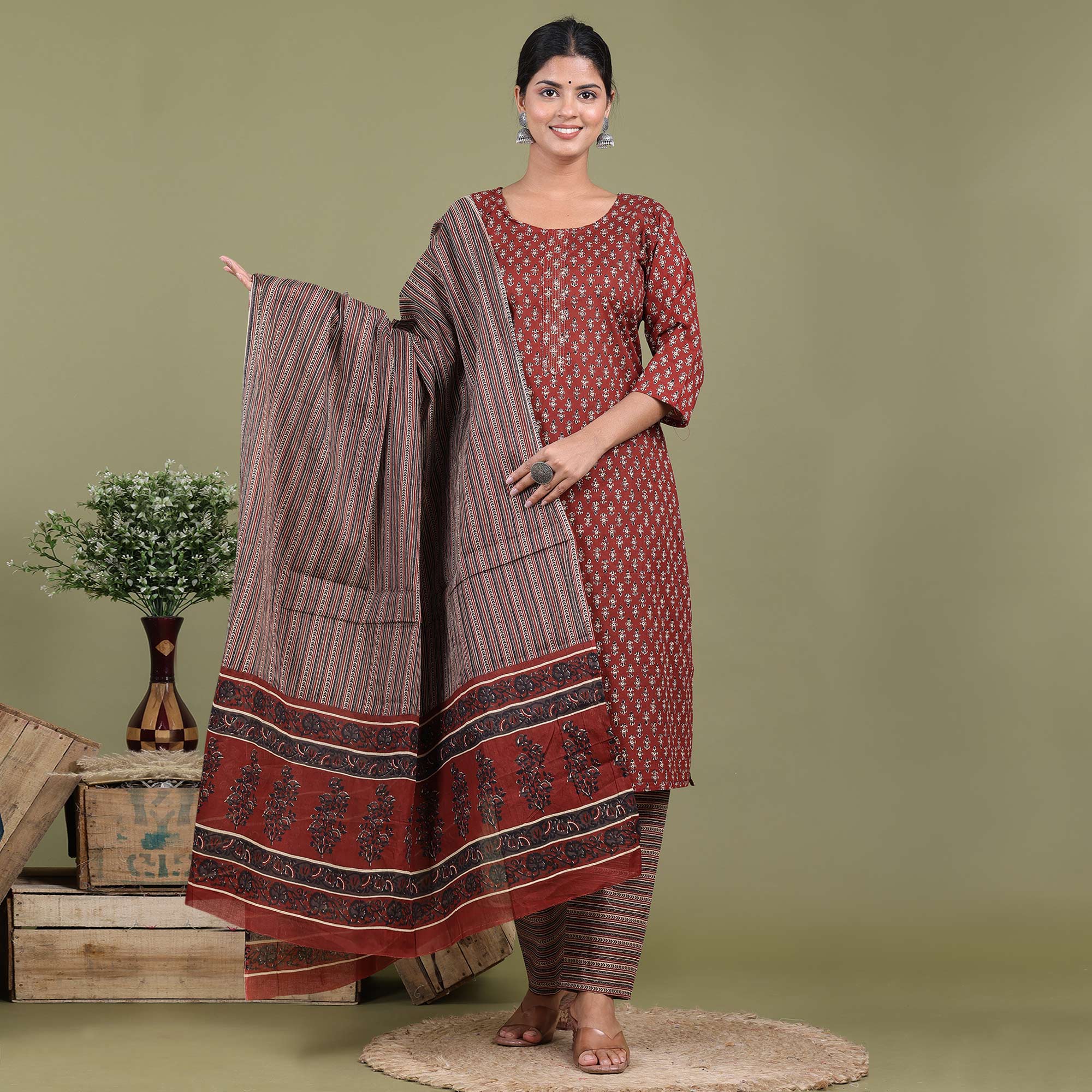 Peachmode Seller Maroon Floral Printed Pure Cotton Suit - view 4