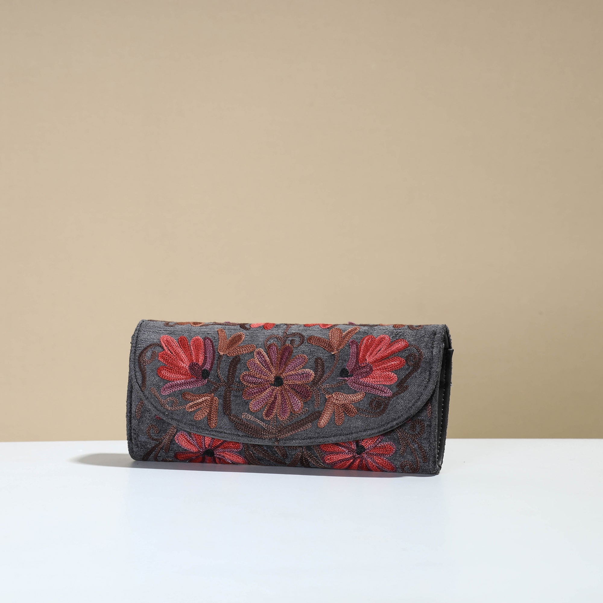 ITOKRI CRAFTS INITIATIVE Black - Kashmiri Crewel Hand Embroidery Velvet Travel Wallet 72 - view 2