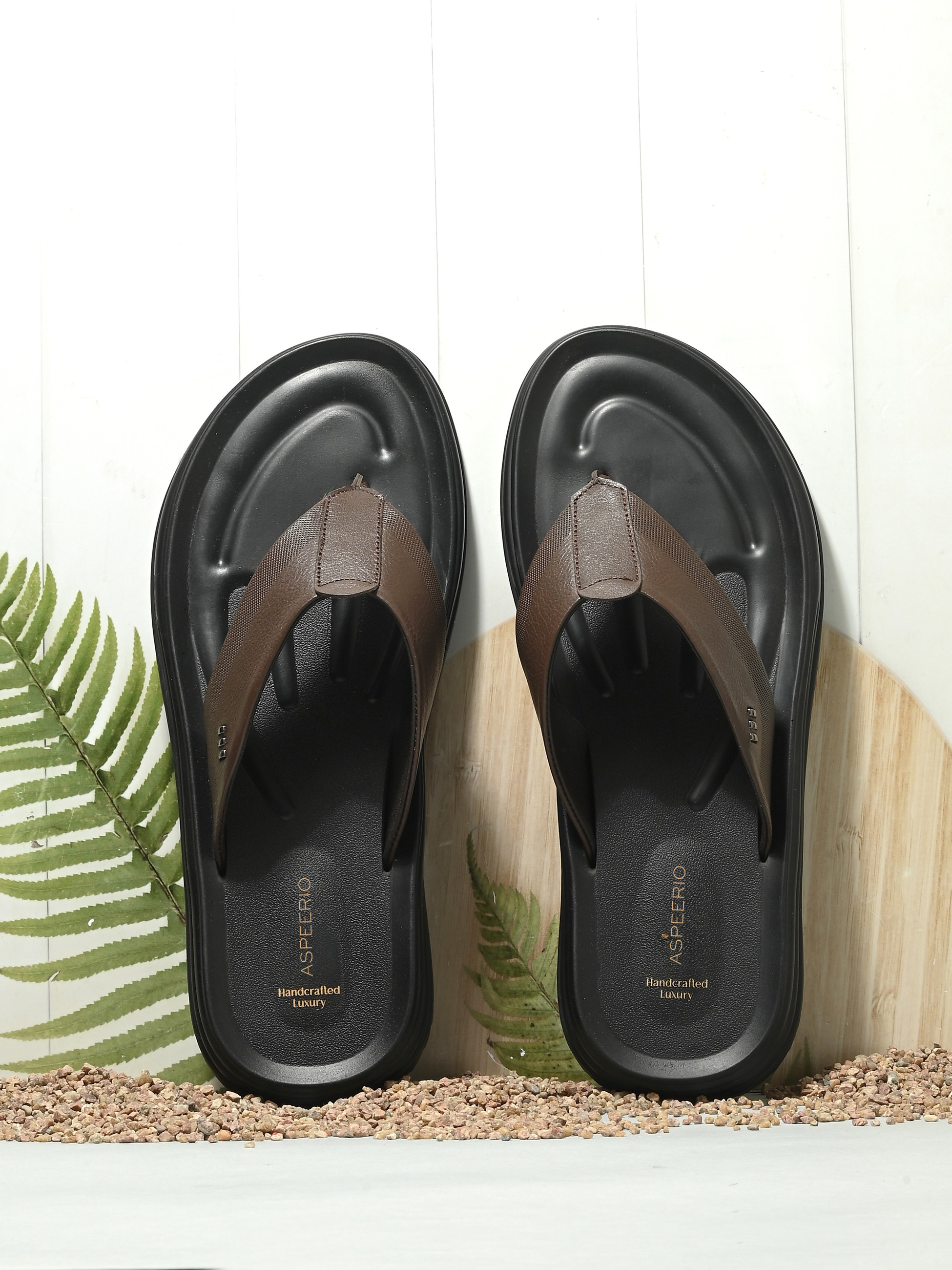 Egoss Shoes Comet Leather Slippers by Aspeerio - view 2