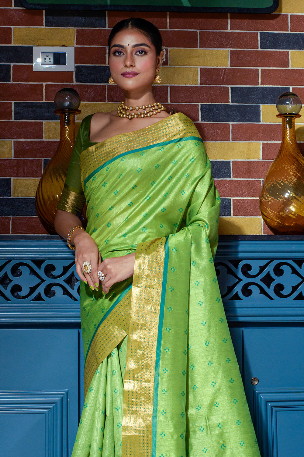 VW001 Mehandi Green Raw Silk Saree – Women's - view 2