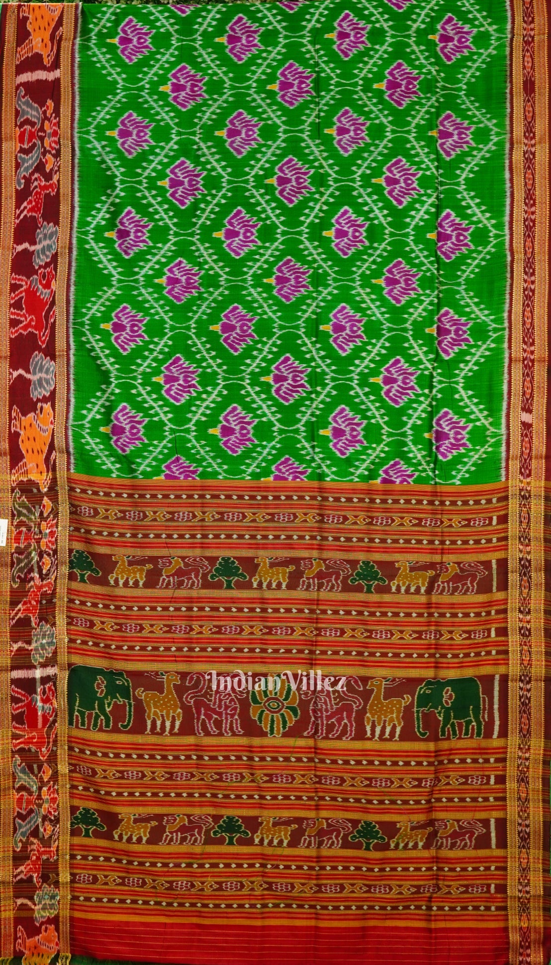 IndianVillèz Green Lotus Design with Animal Border Khandua Silk Saree