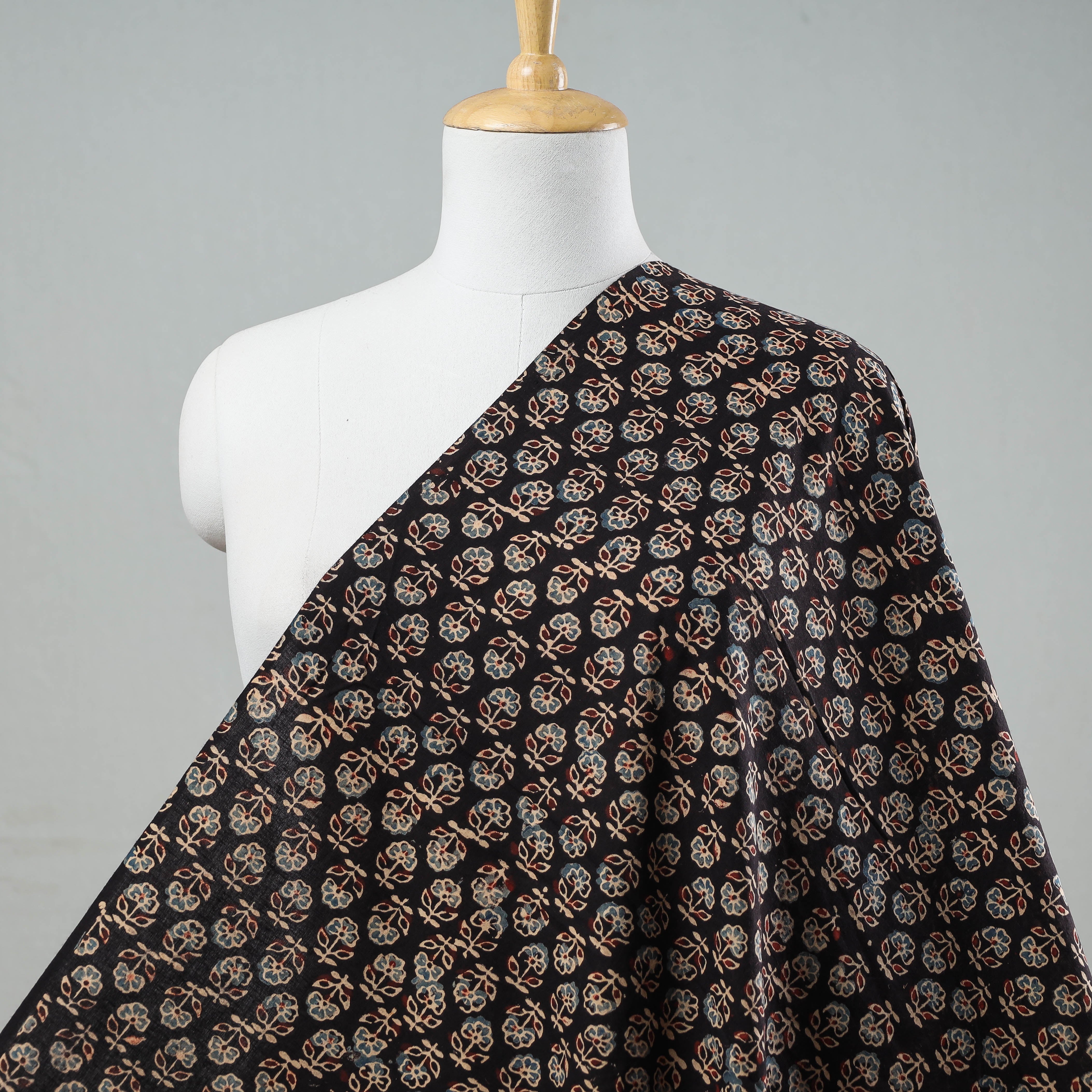 KACHCHH JI CHHAAP Black 3-Leafy Floret Motifs Ajrakh Block Printed Cotton Fabric