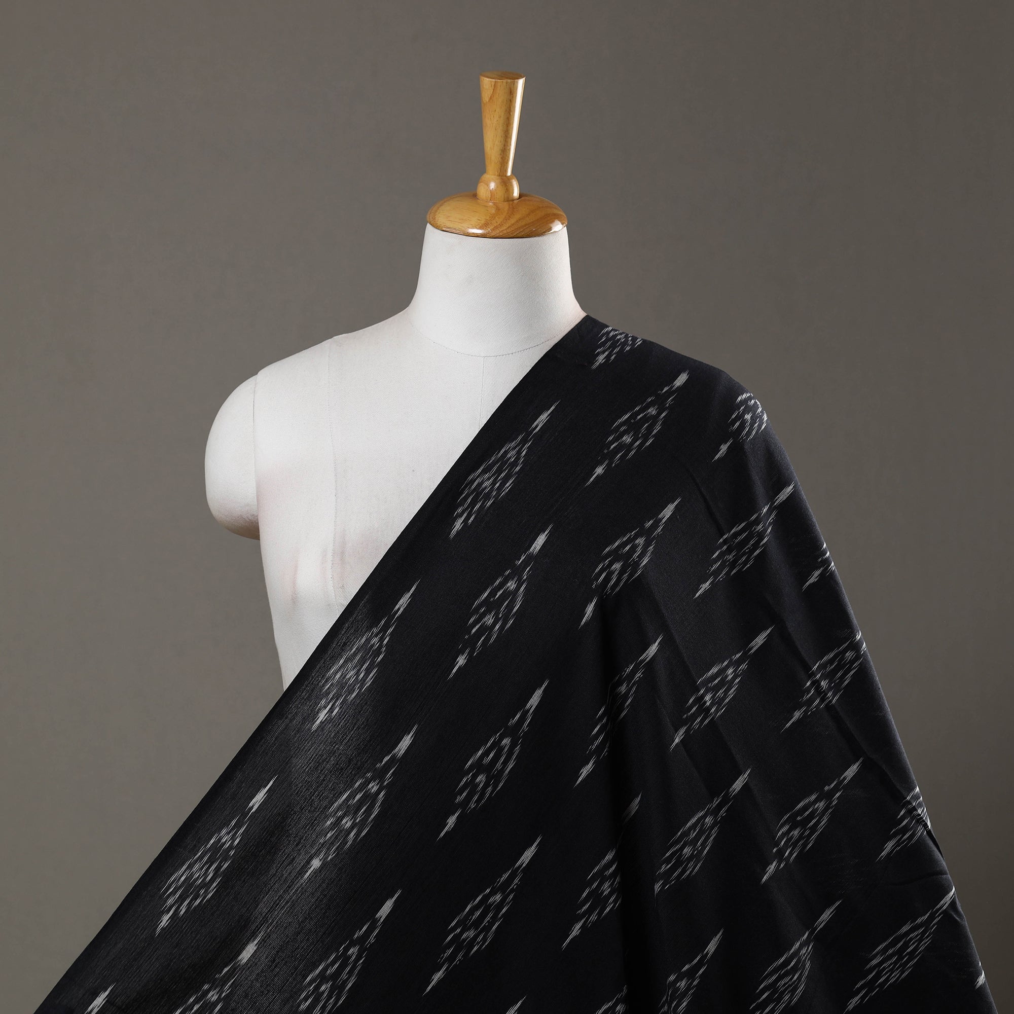 SOUTH KARGHA Black - Handloom Cotton Pochampally Ikat Fabric 20