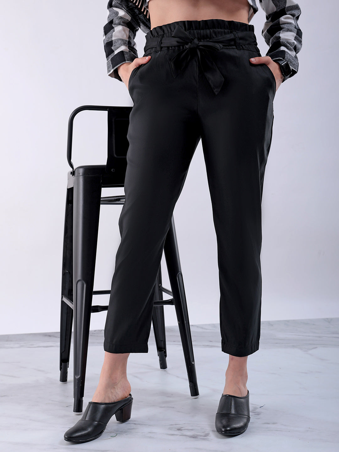Freehand by The Indian Garage Co Women's Black Slim Solid Elasticated Ruffle Waist Trouser