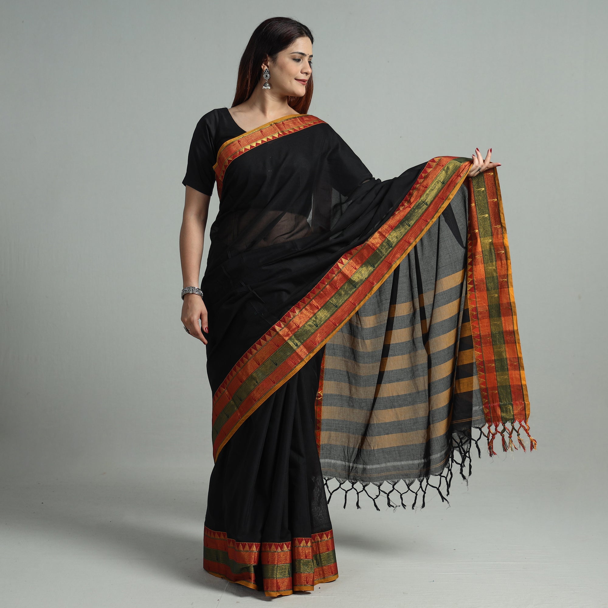SOUTH KARGHA Black - Dharwad Cotton Saree with Zari Border 32 - view 2