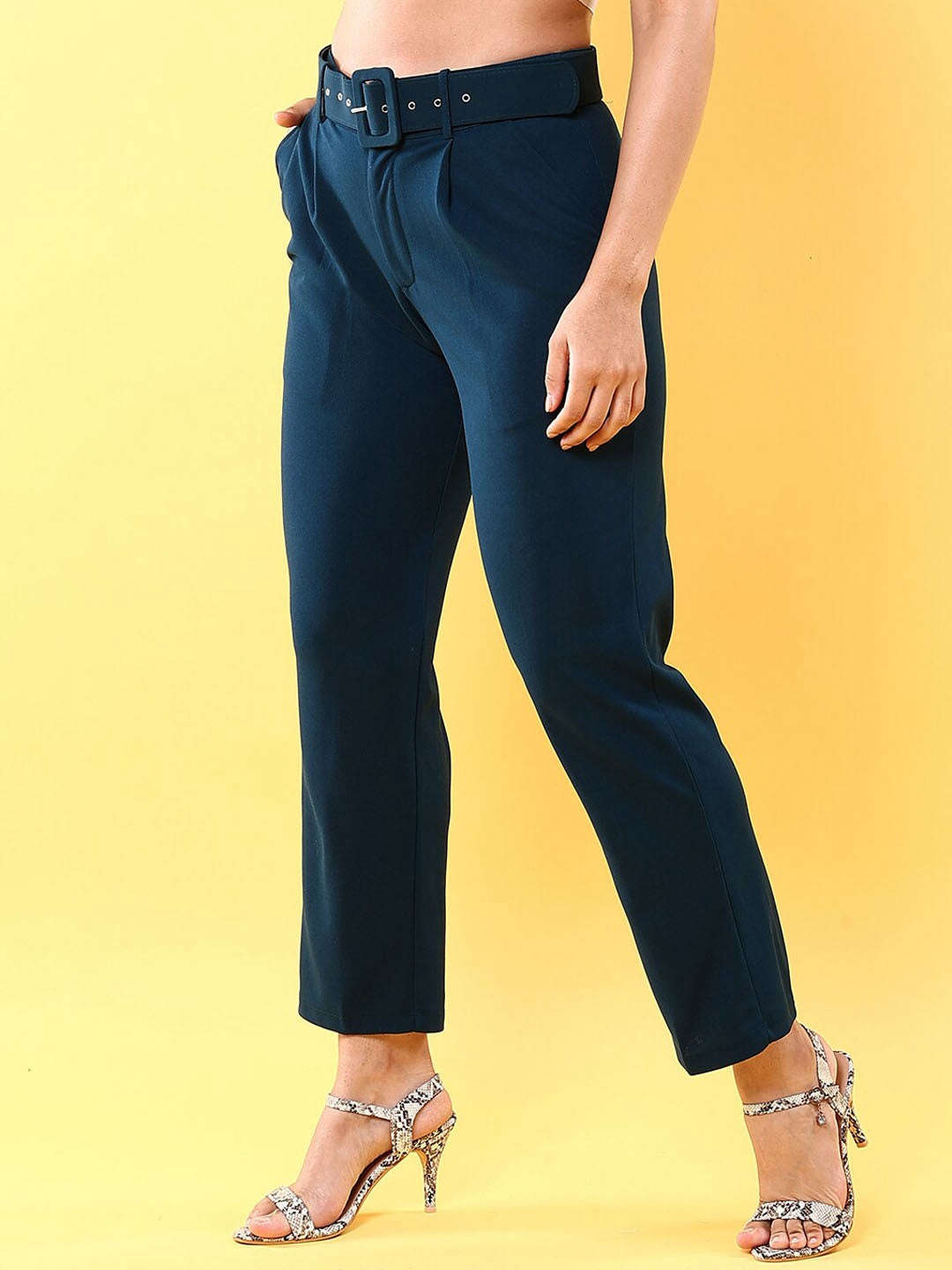 Freehand By The Indian Garage Co Women Tapered Pleated Pant With Belt - view 2