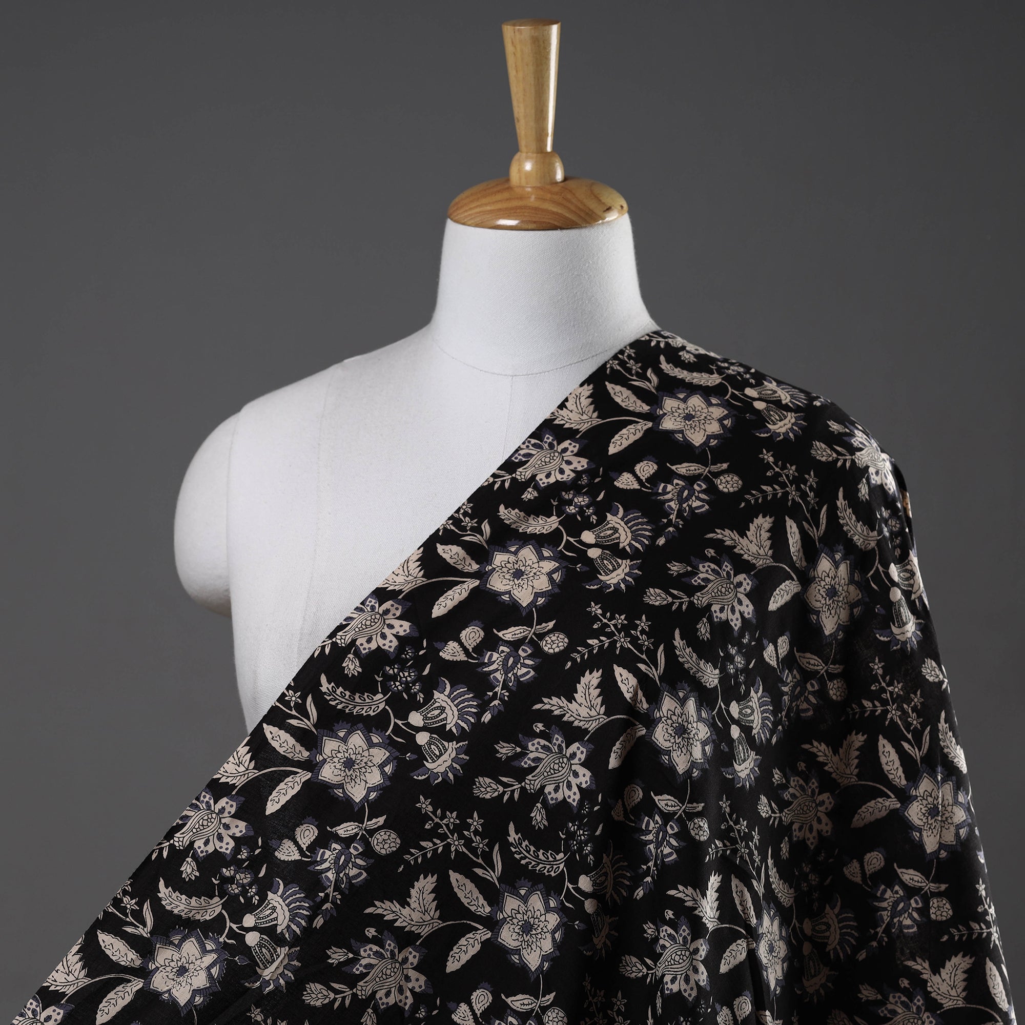 HAVELI CHRONICLES Black with Floral Jaipur Printed Cotton Fabric 01