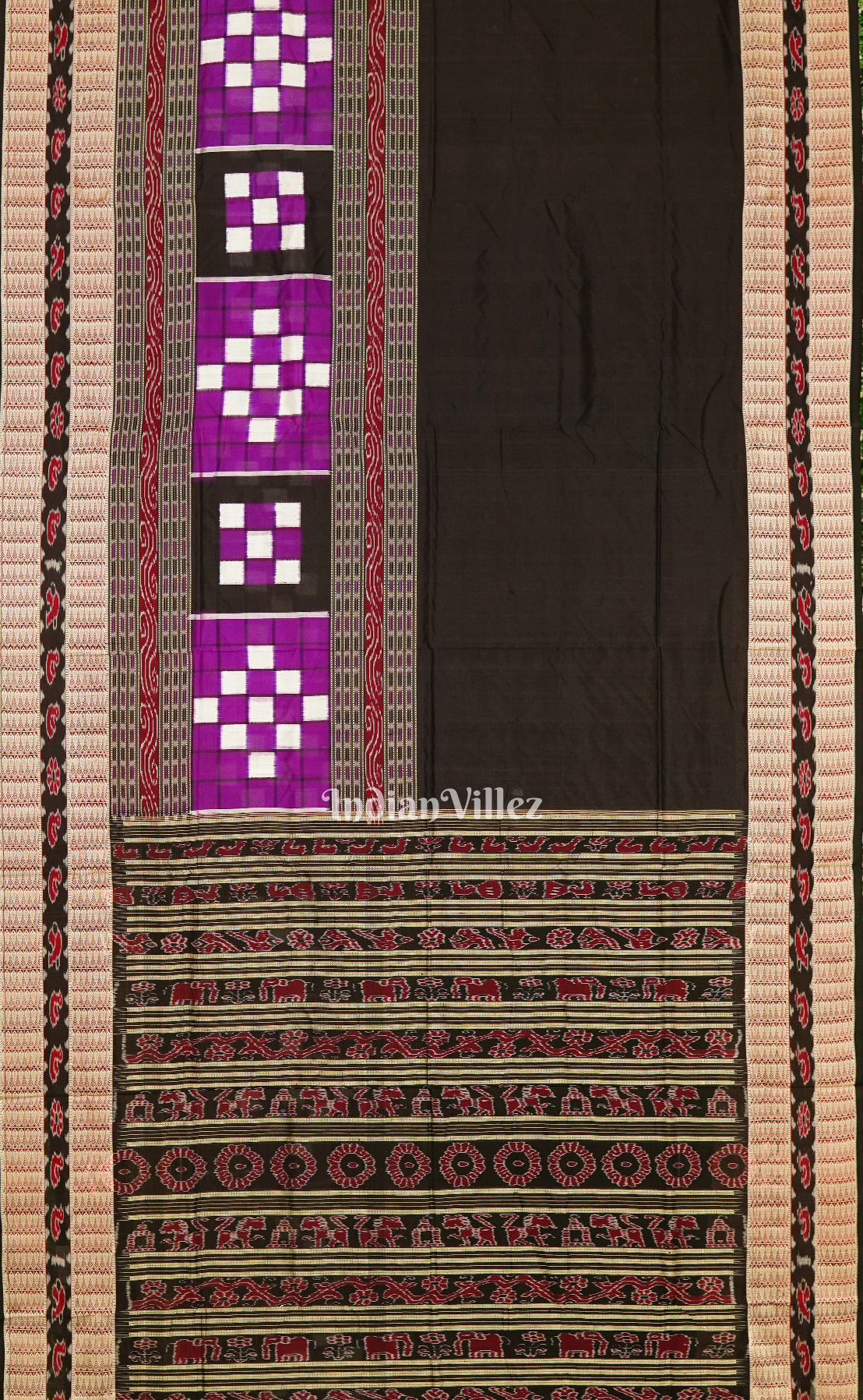 IndianVillèz Black Pasapalli Sambalpuri Ikat Silk Saree with Bichitrapuri Border - view 2