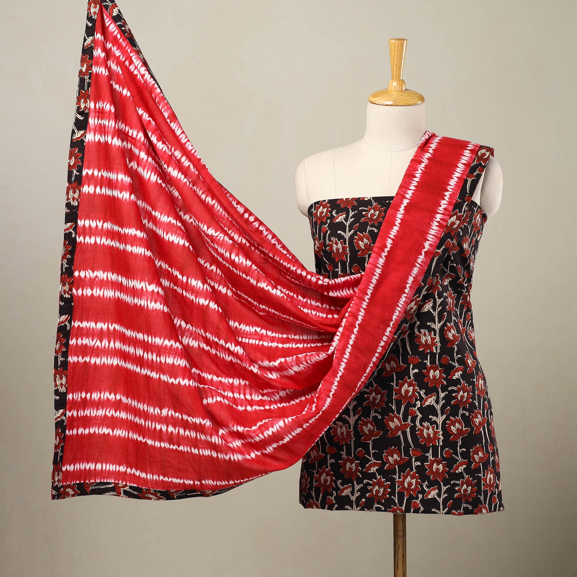 NOORI BAZAR Black - 3pc Cotton Bagru Print Kurta with Shibori Dupatta 21