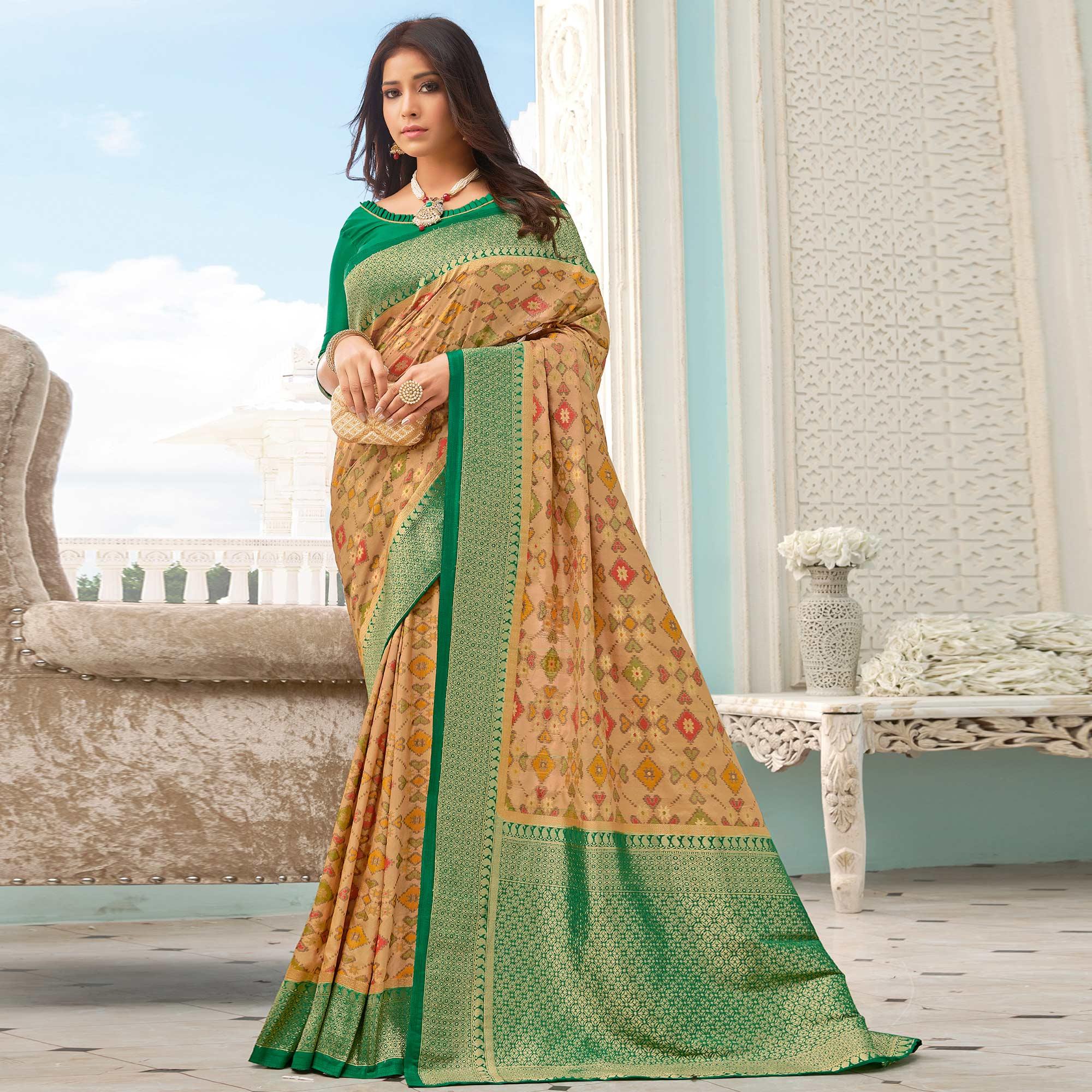Peachmode Innovative Beige - Green Colored Festive Wear Woven Pure Handloom Silk Saree