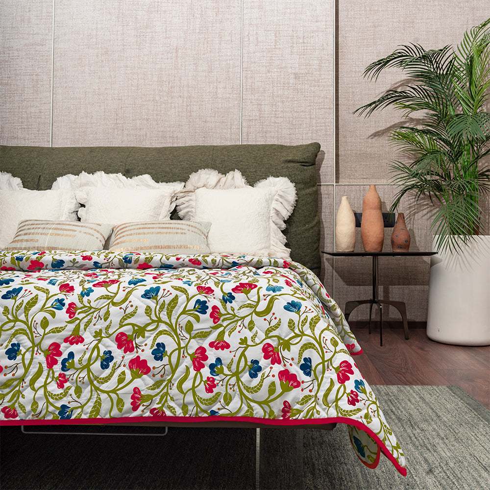 Urban Space -Home Furnishing Store Microfiber 120 GSM All Season AC Blanket / Dohar for bedroom - Kashmir - Pink & Blue - view 2