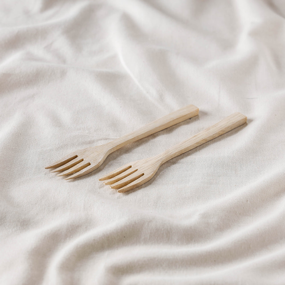 ITOKRI CRAFTS INITIATIVE Beige - Handcrafted Wooden Fork (Set of 2)