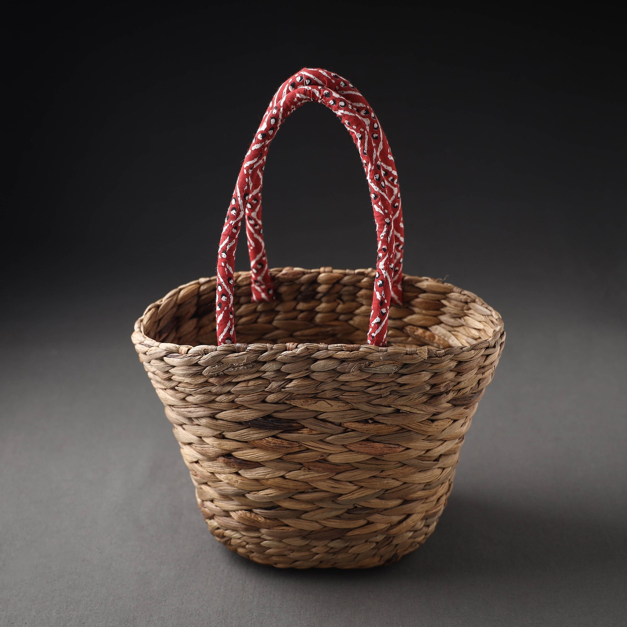 ASAMA Brown - Handcrafted Organic Water Hyacinth Magnificent Basket - view 4