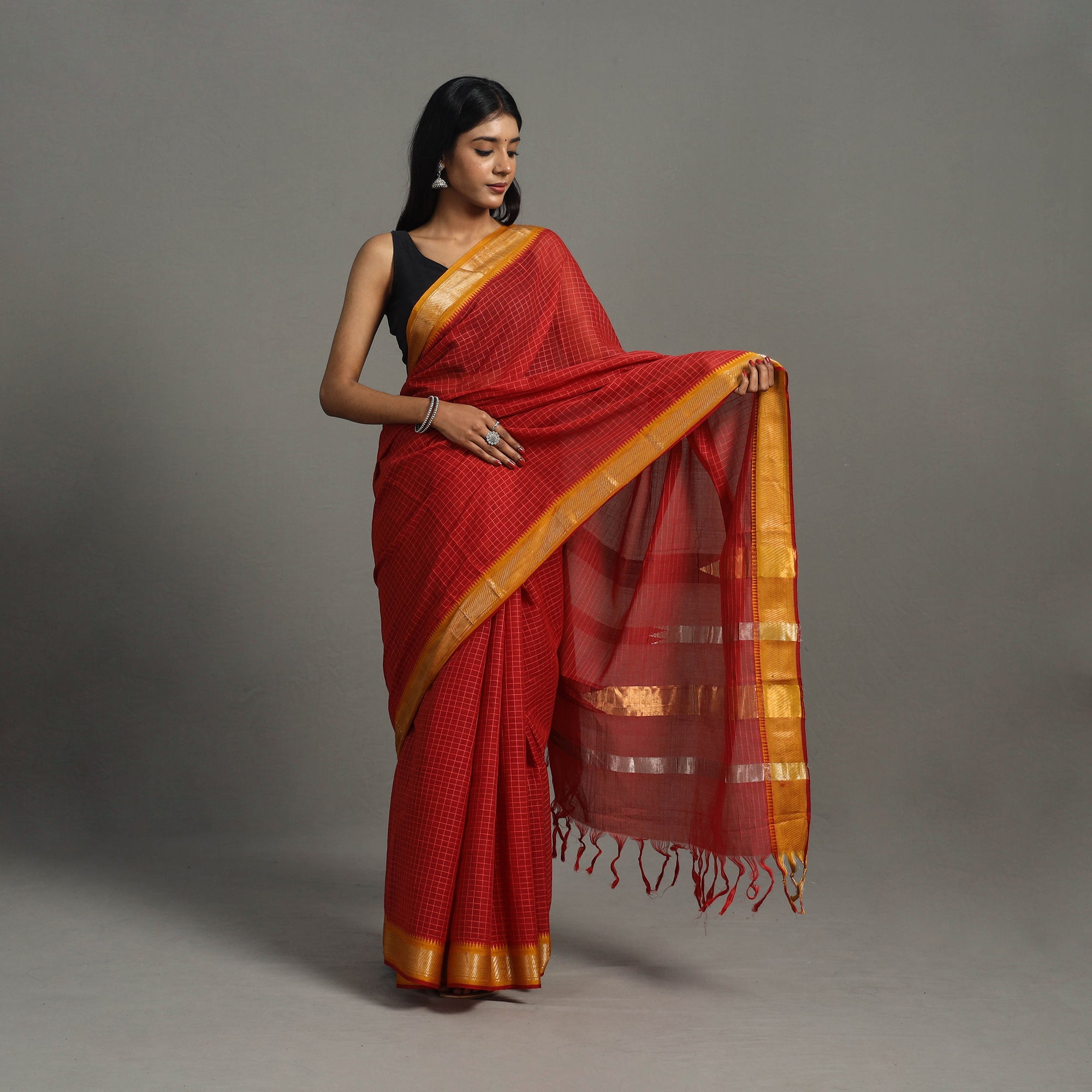 CREYO Checks Zari Dobby Cotton Handloom Saree 26 - view 2