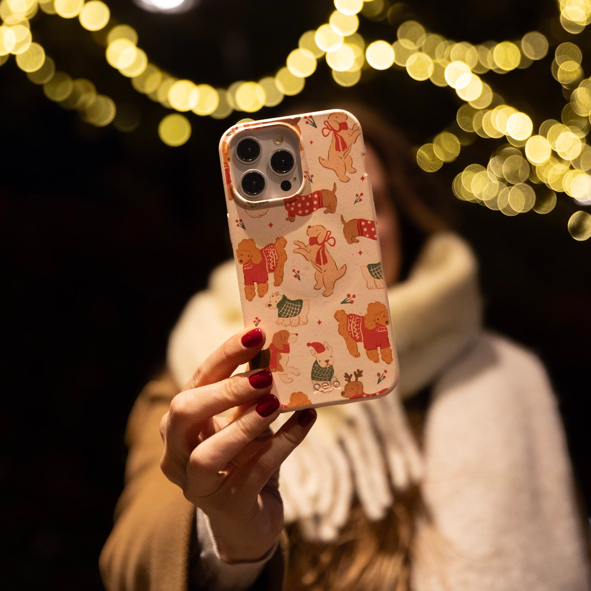 Pela Case Seashell Jolly Doggos iPhone 16 Case - view 3