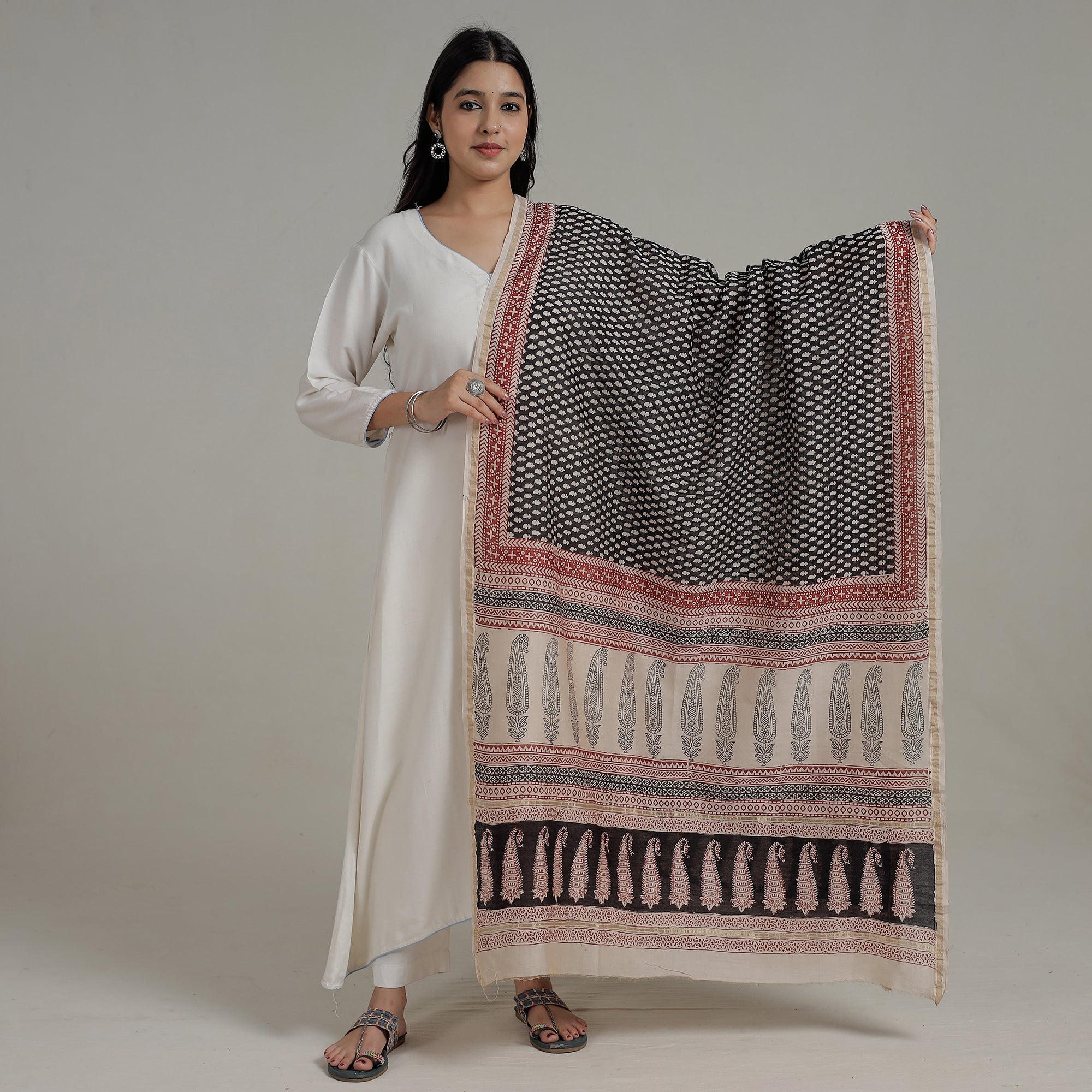 BAGH PRINTS BY MOHAMMED RAFIK KHATRI Black - Natural Dyed Hand Block Print Chanderi Silk Bagh Dupatta 04 - view 2