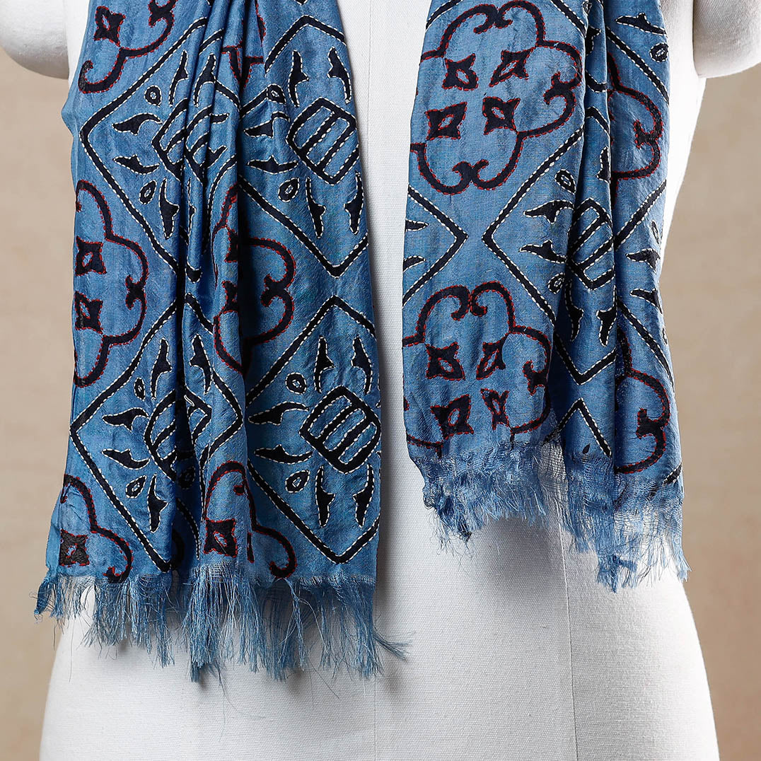 KHUSHBASH - HAPPY LOOM OF EAST Blue - Bengal Kantha Embroidery Block Printed Silk Handloom Stole - view 2
