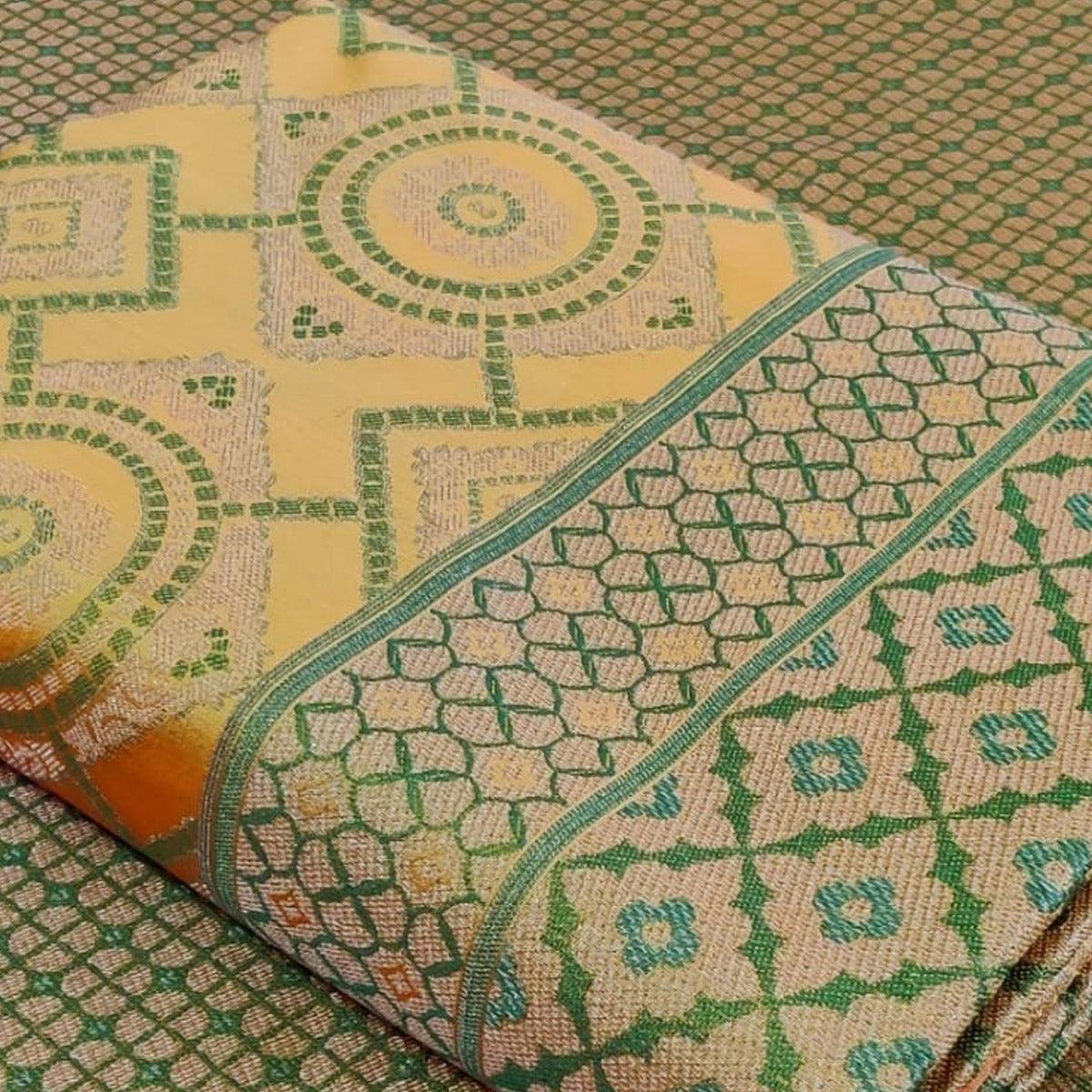 Peachmode Flaunt Yellow Colored Festive Wear Woven Patola Silk Saree - view 2