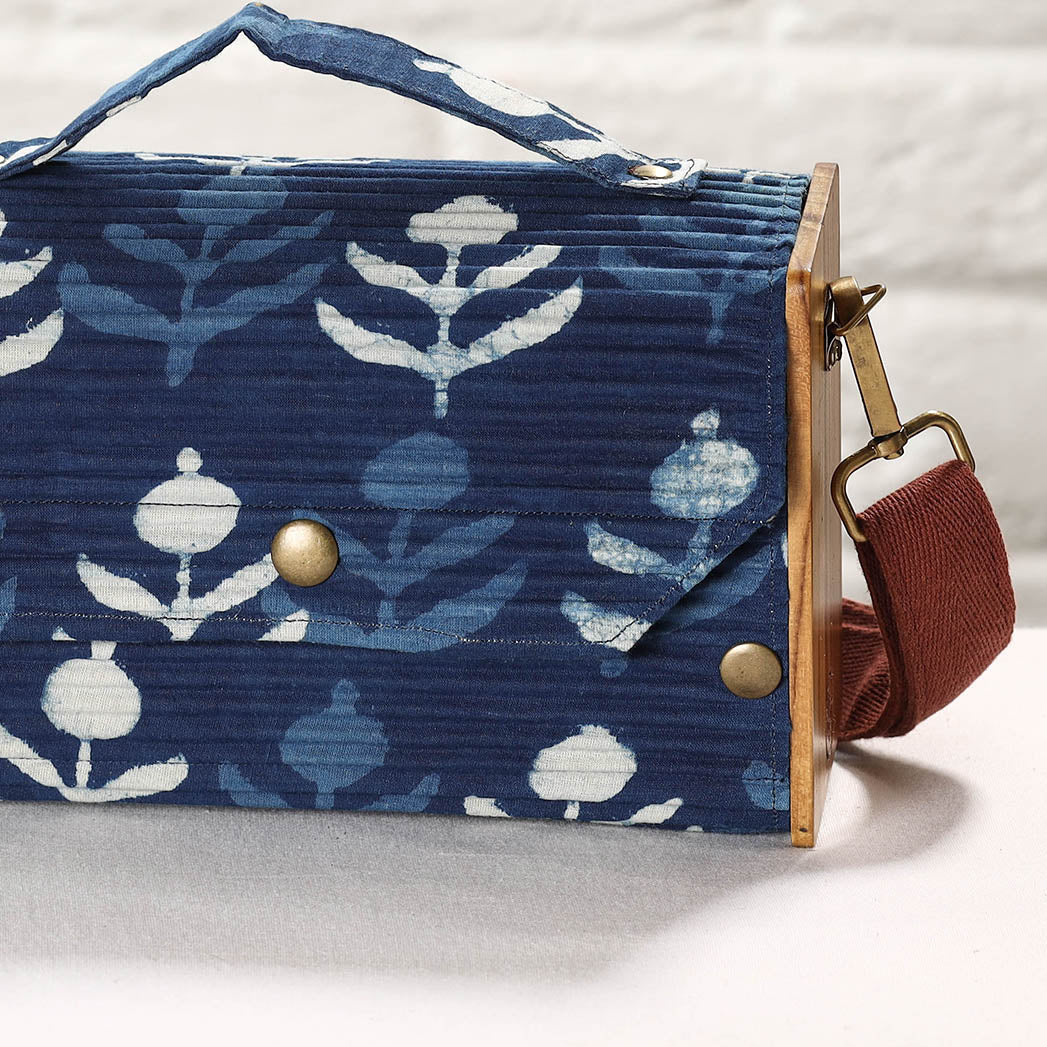 LUKKA CHUPPI Blue - DIY Box Sling Bag / Clutch with Changeable Sleeve - view 5