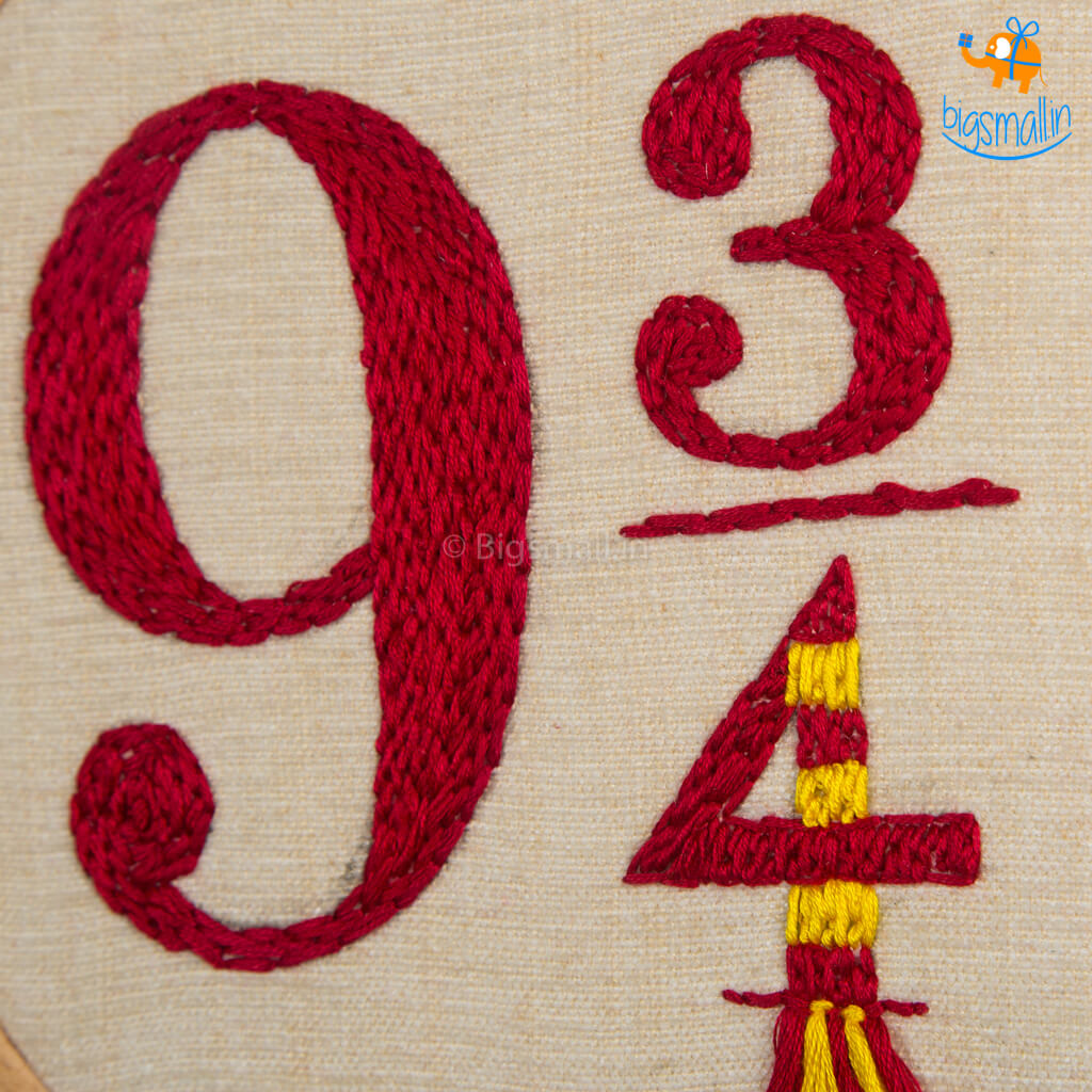 Hoop-Broideries Harry Potter 9 3/4 Embroidery Hoop Art - view 6