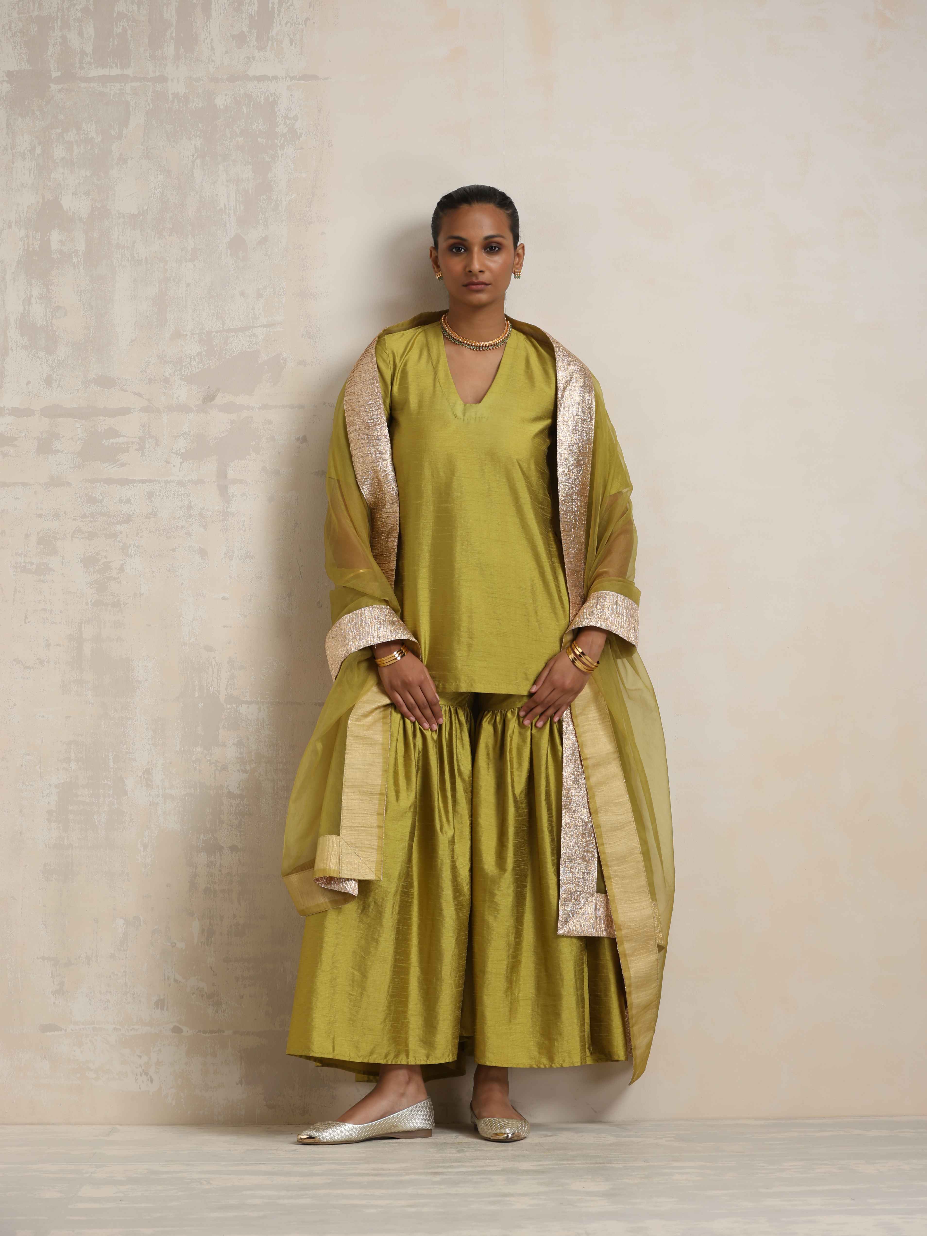 trueBrowns Green Silk Sharara Dupatta Set - view 3