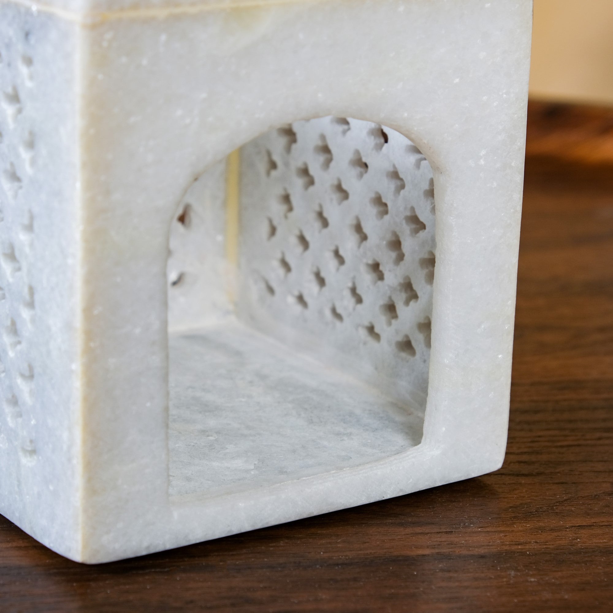 Nestasia Jharokha Artistry Marble Diffuser - view 7