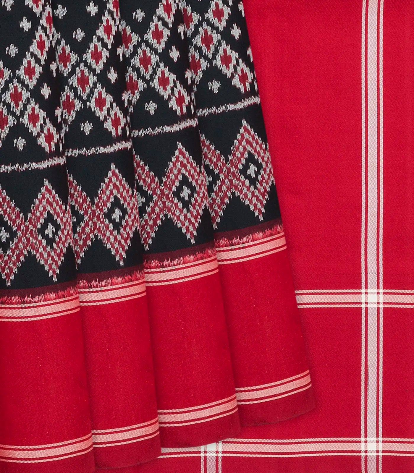 RmKV Black Handloom Pochampally Ikat Saree With Diamond Motifs-Black