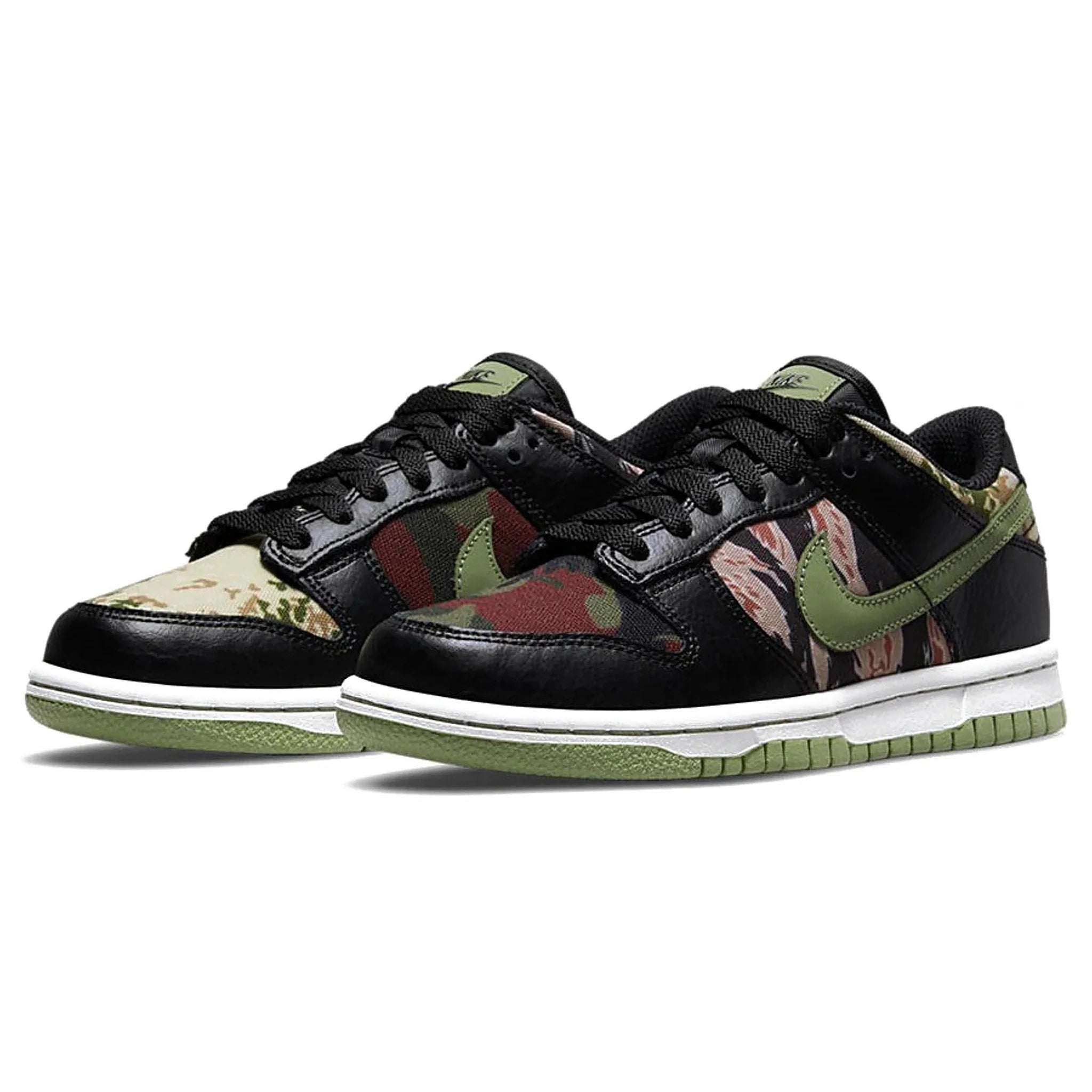 Nike Dunk Low SE Sail Crazy-Camo (Left UK 7.5, Right UK 6.5) - view 2