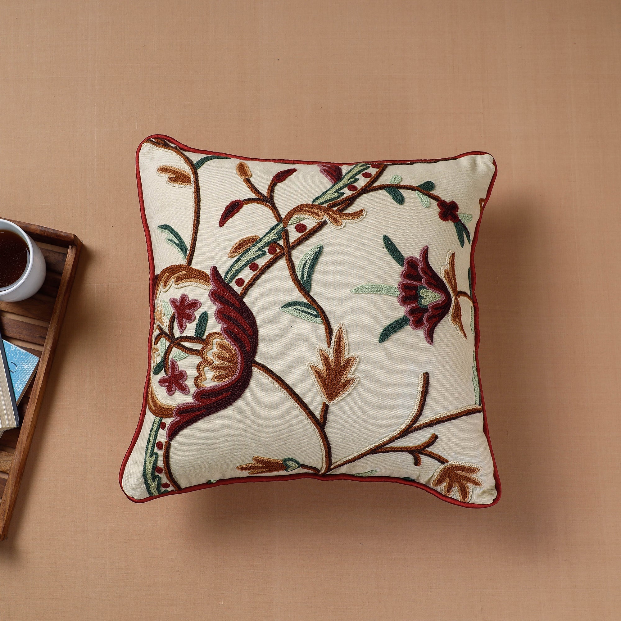 ITOKRI CRAFTS INITIATIVE Aari Hand Embroidery Cotton Duck Cushion Cover (16 x 16 in)