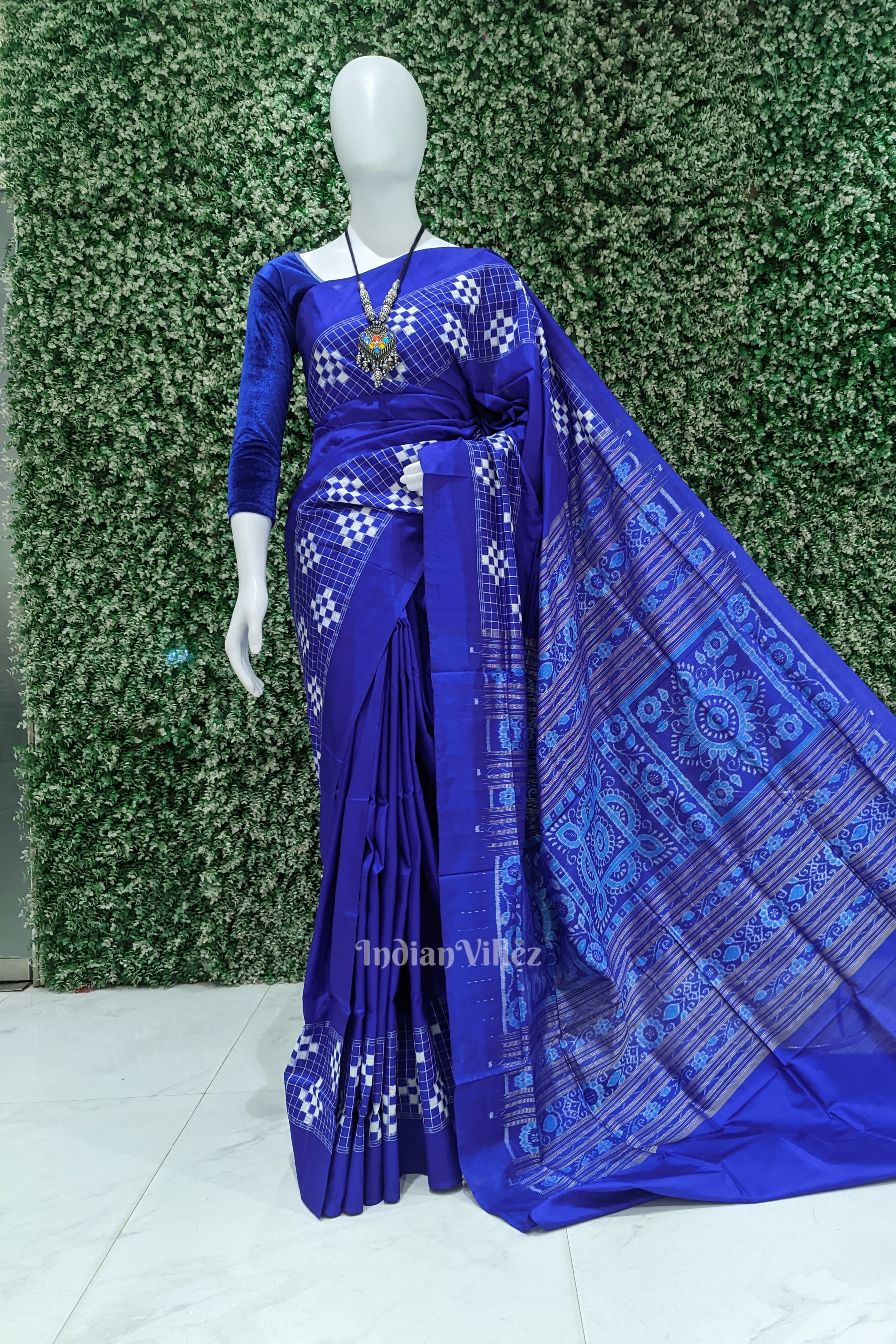 IndianVillèz Blue Contemporary Pasapali Sambalpuri Silk Saree