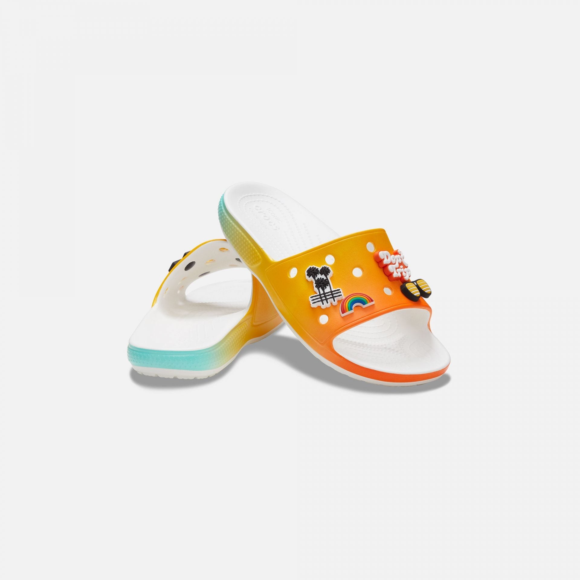 Crocs | FREE & EASY CLASSIC SLIDE - view 2