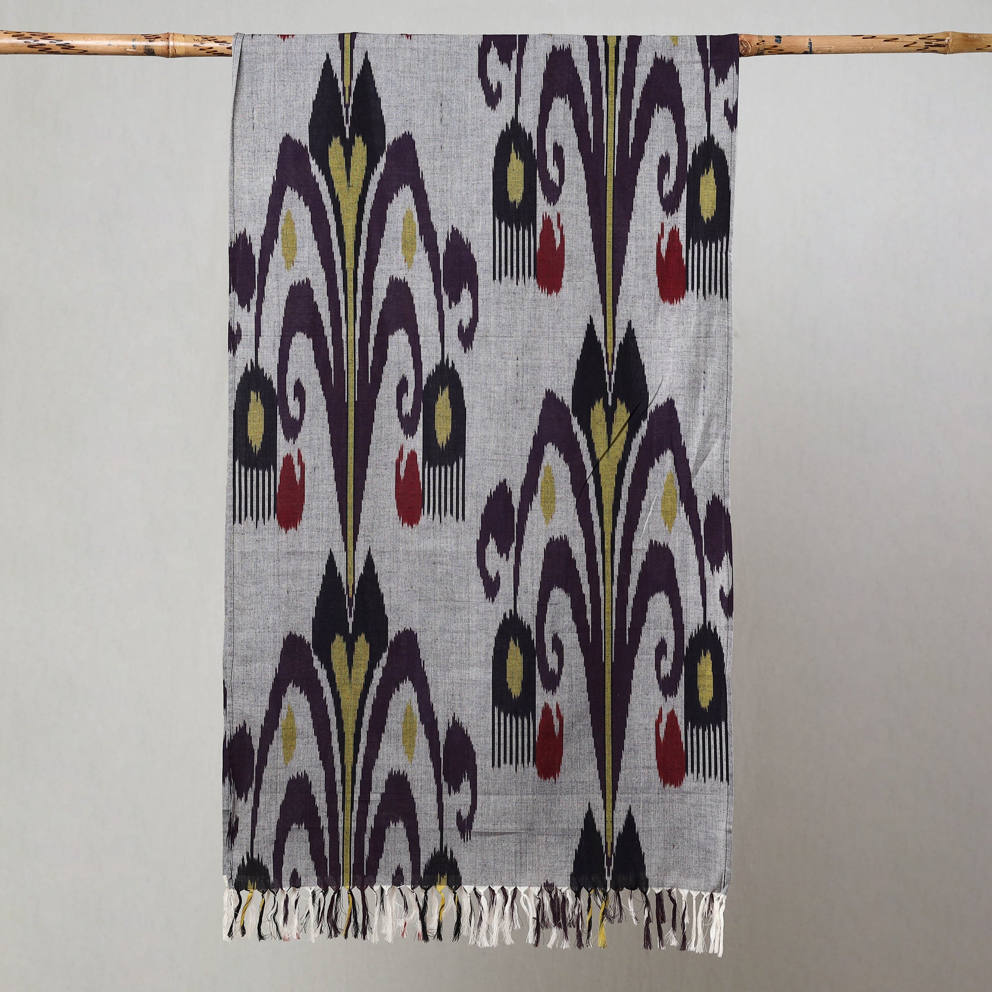 POCHAMPALLY IKAT WEAVES BY GOVARDHAN Grey - Handloom Cotton Pochampally Central Asian Ikat Stole 13 - view 2
