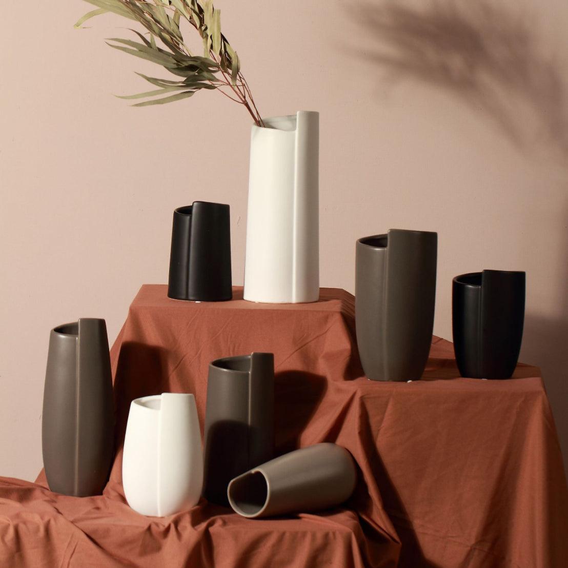 Nestasia Abstract Pot